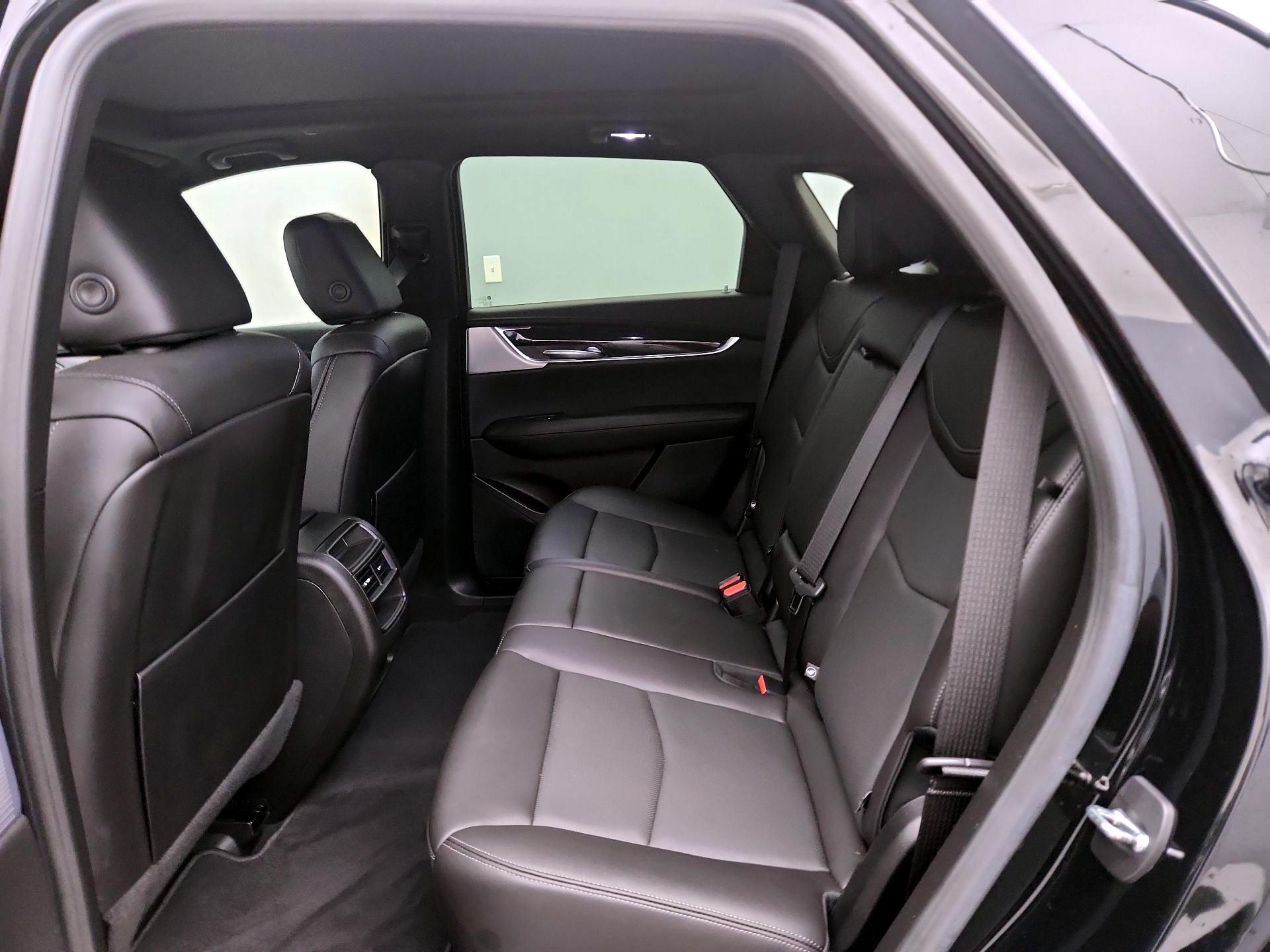 Thumbnail: 2023 Cadillac XT5 - 20
