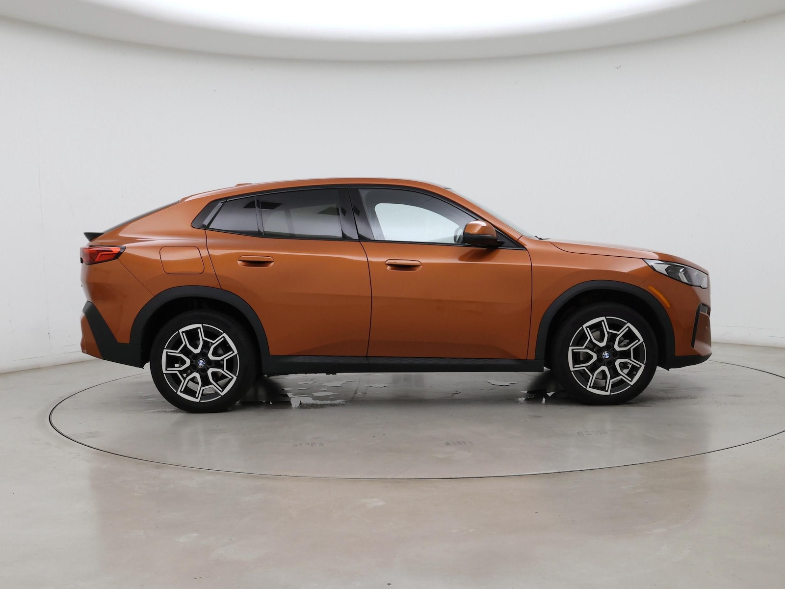 2025 BMW X2 28i - Photo 8