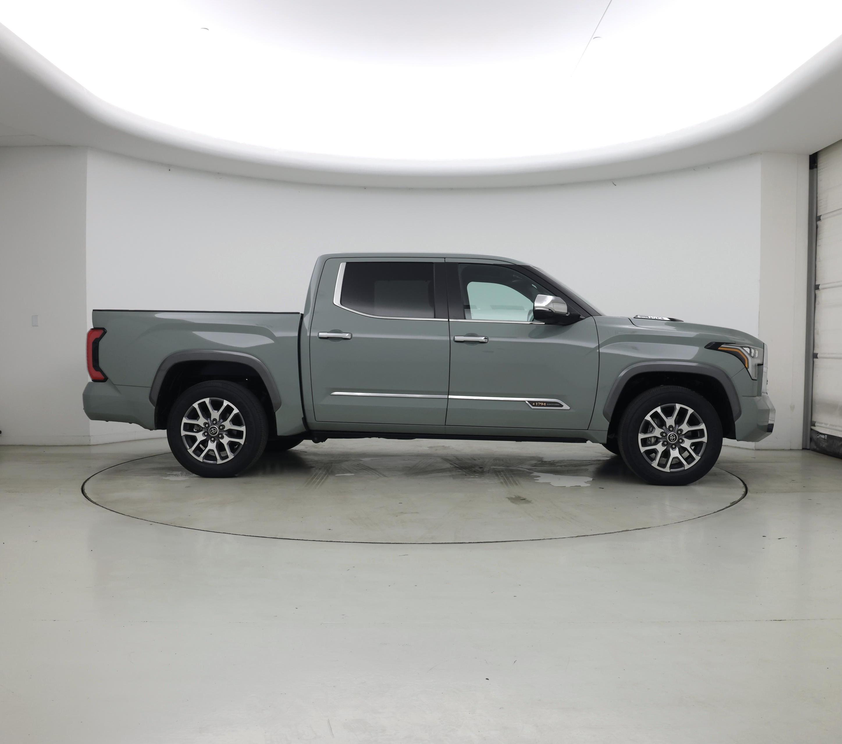 Thumbnail: 2024 Toyota Tundra - 7