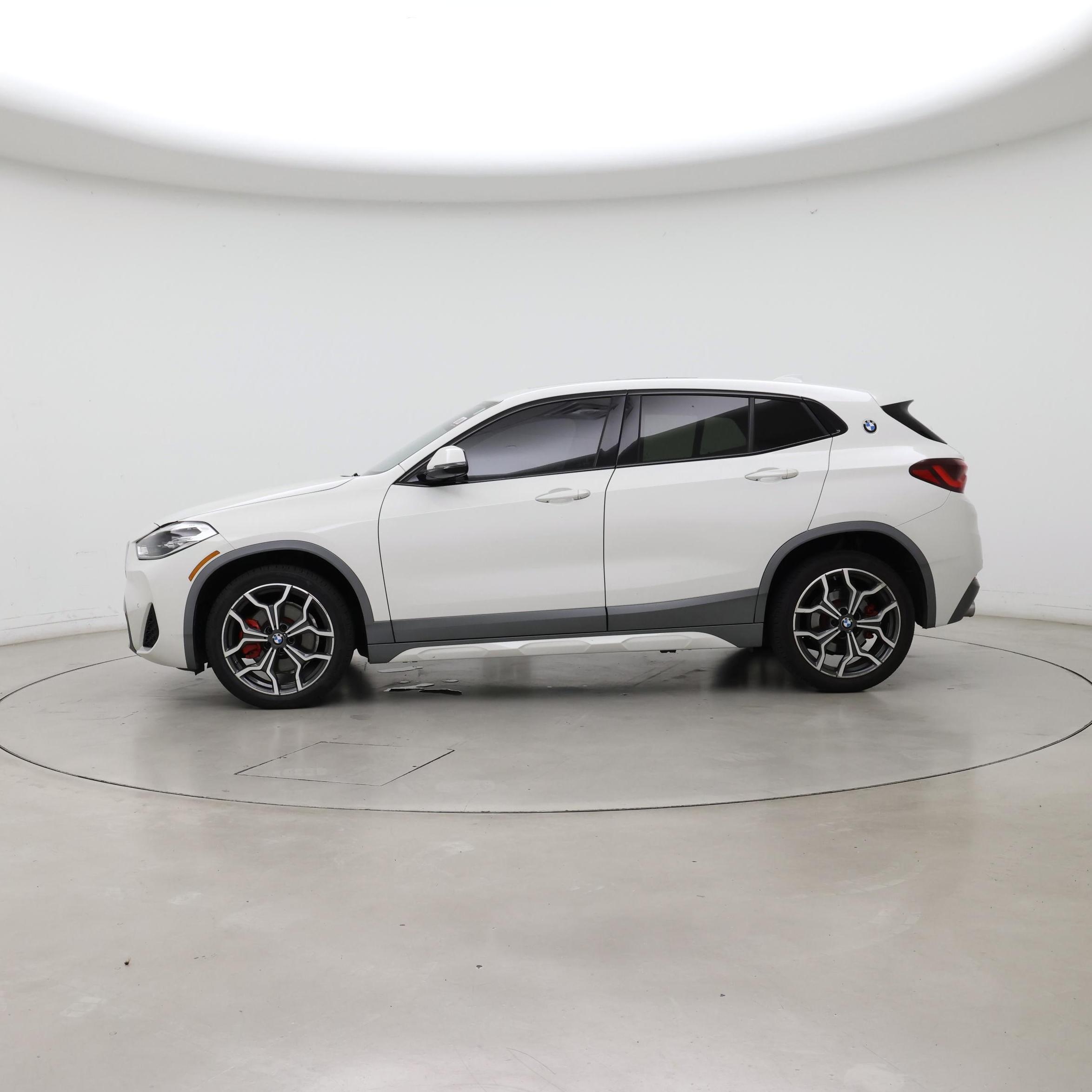 Thumbnail: 2022 BMW X2 - 3