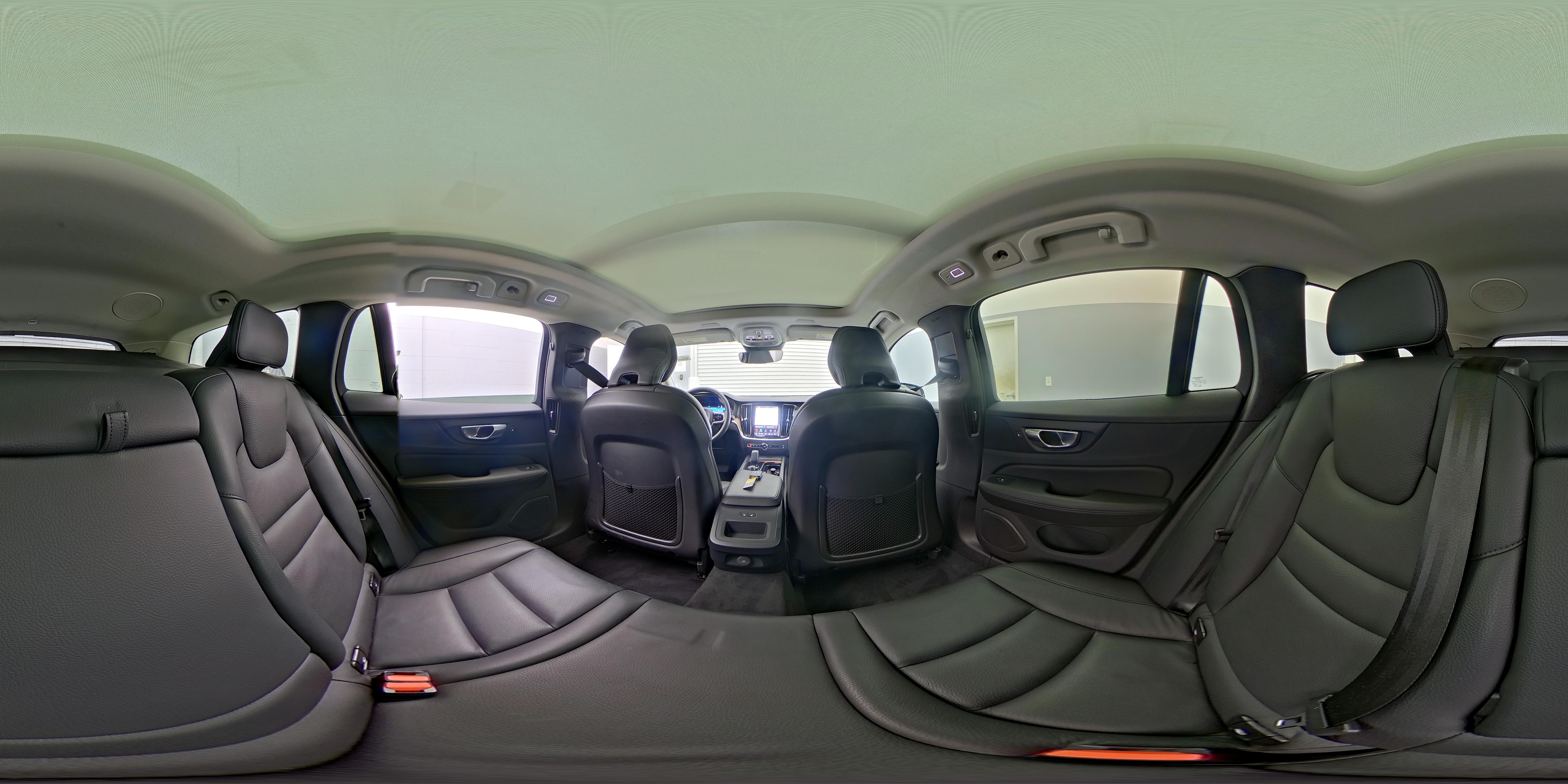 2025 Volvo V60 Cross Country Plus - Photo 27