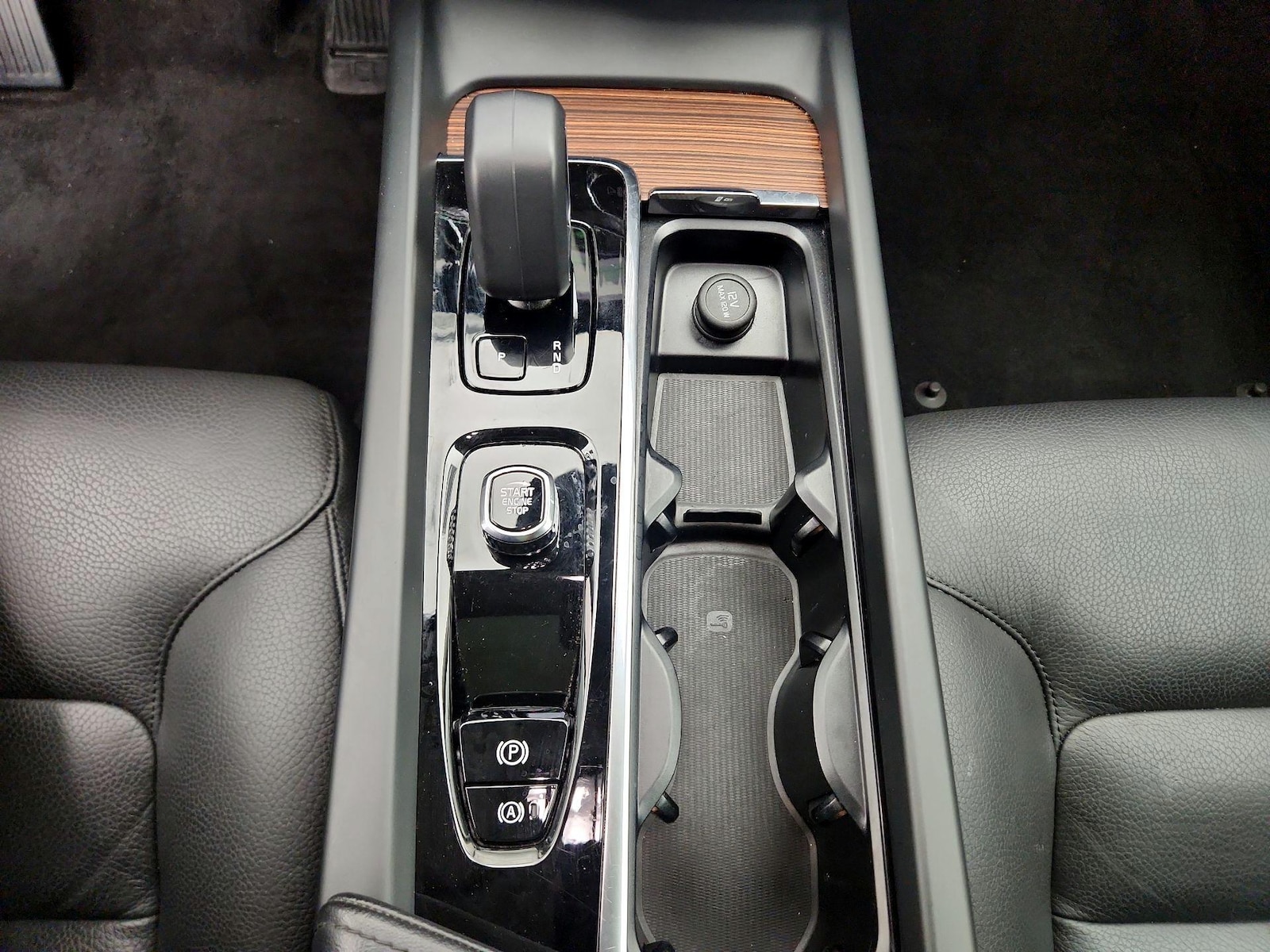 2025 Volvo V60 Cross Country Plus - Photo 19