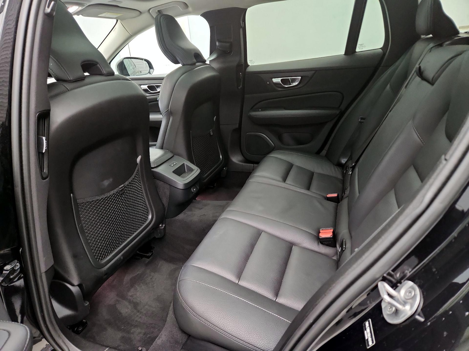 2025 Volvo V60 Cross Country Plus - Photo 22
