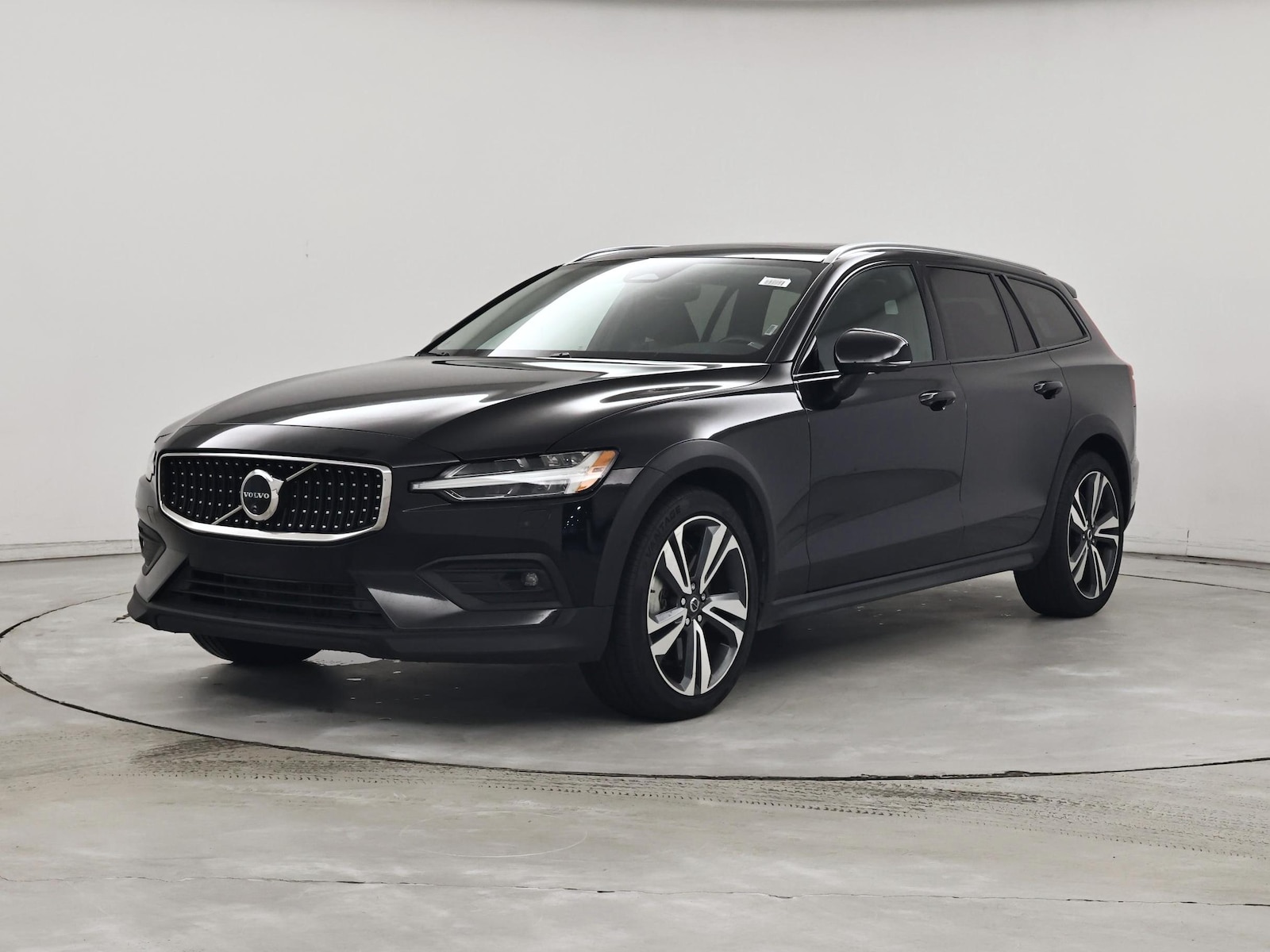 2025 Volvo V60 Cross Country Plus - Photo 5