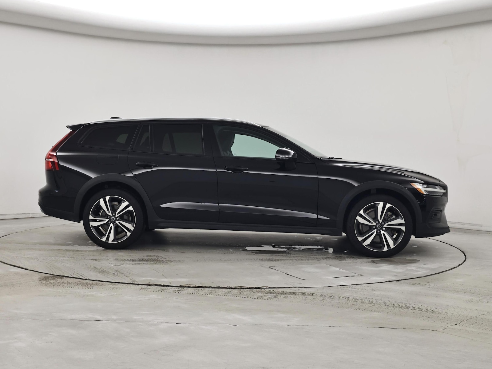 2025 Volvo V60 Cross Country Plus - Photo 8