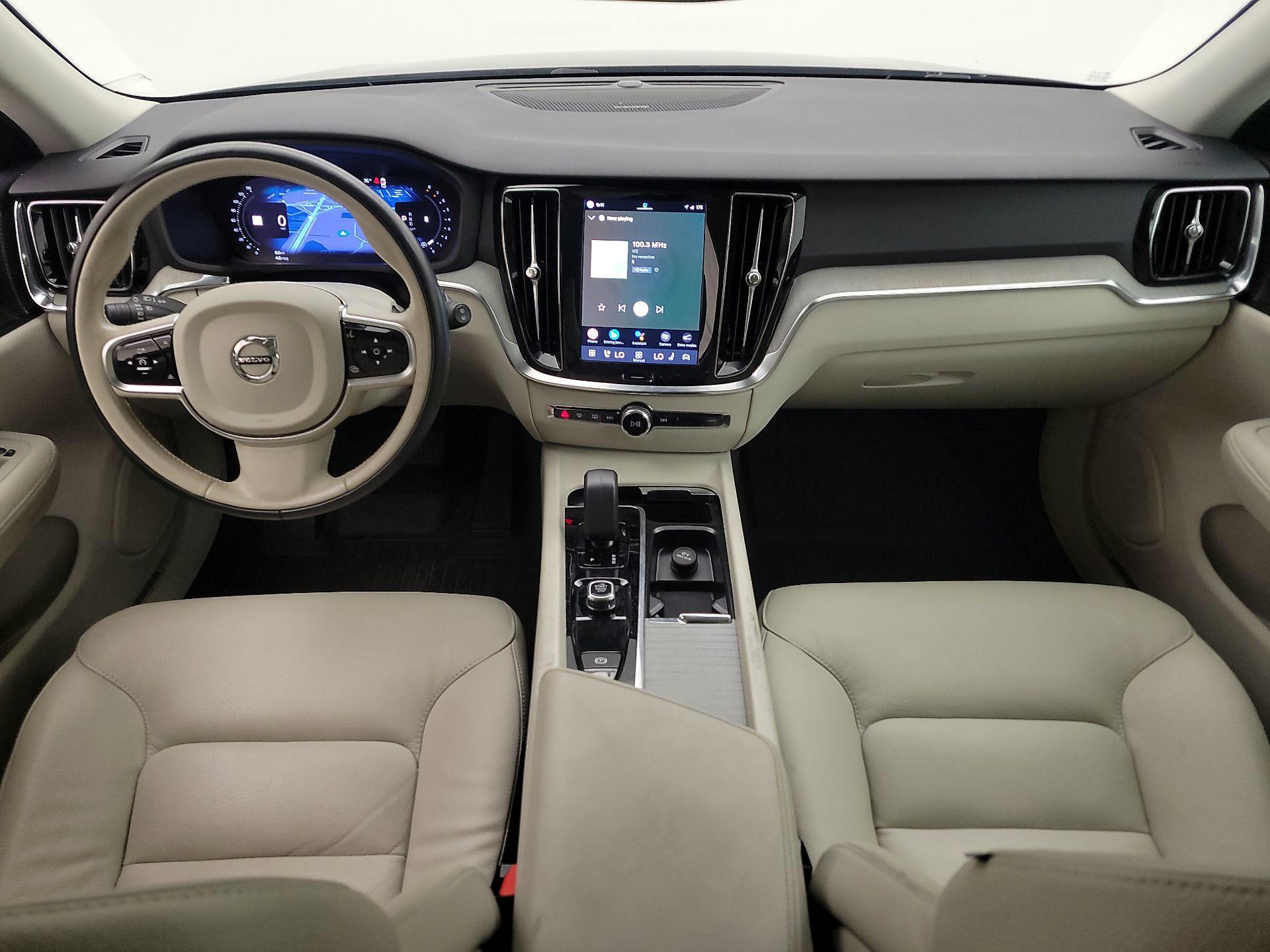 Thumbnail: 2025 Volvo S60 - 9
