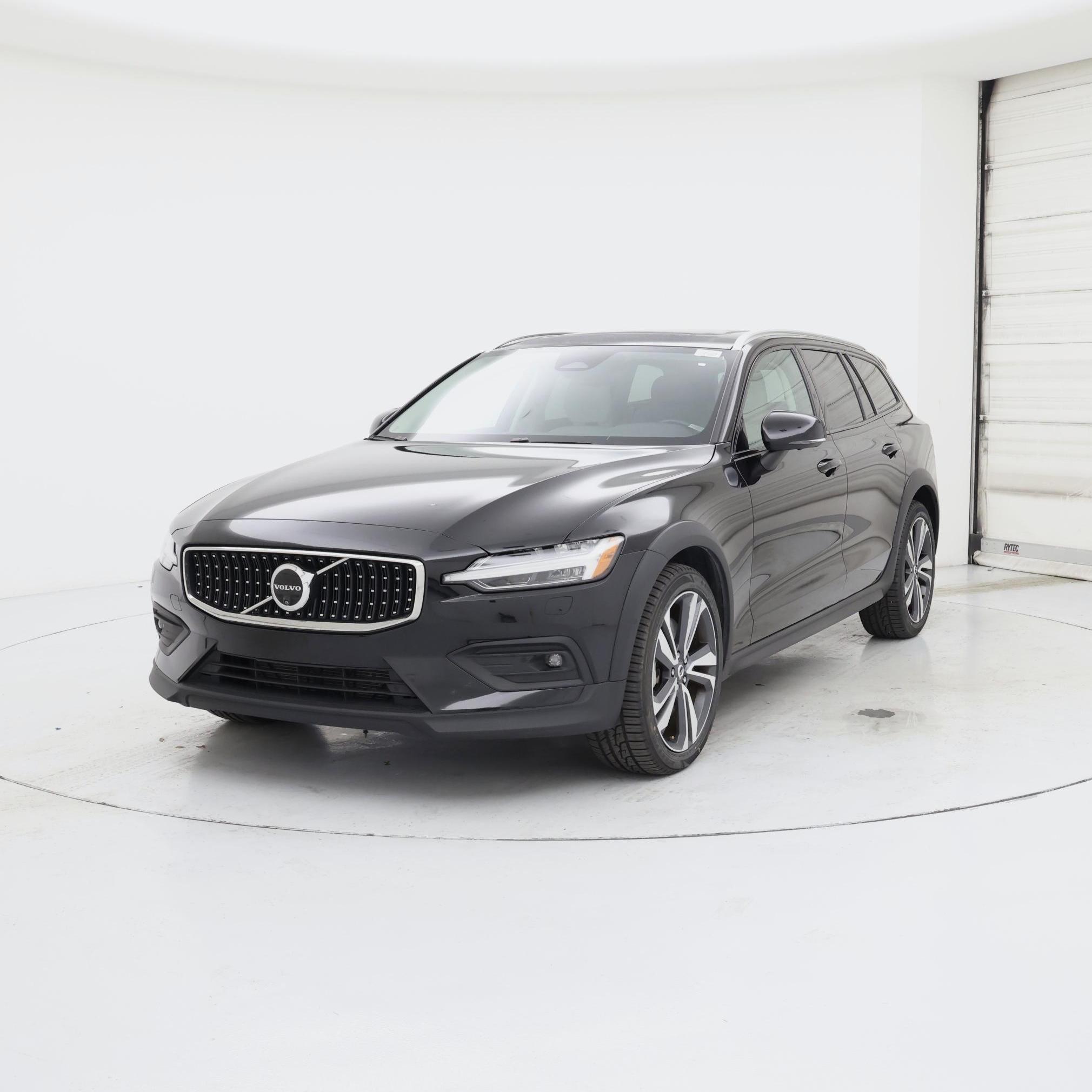 Thumbnail: 2025 Volvo S60 - 4
