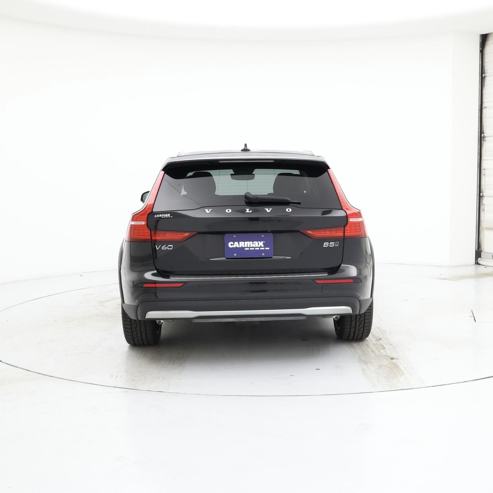 Thumbnail: 2025 Volvo S60 - 6