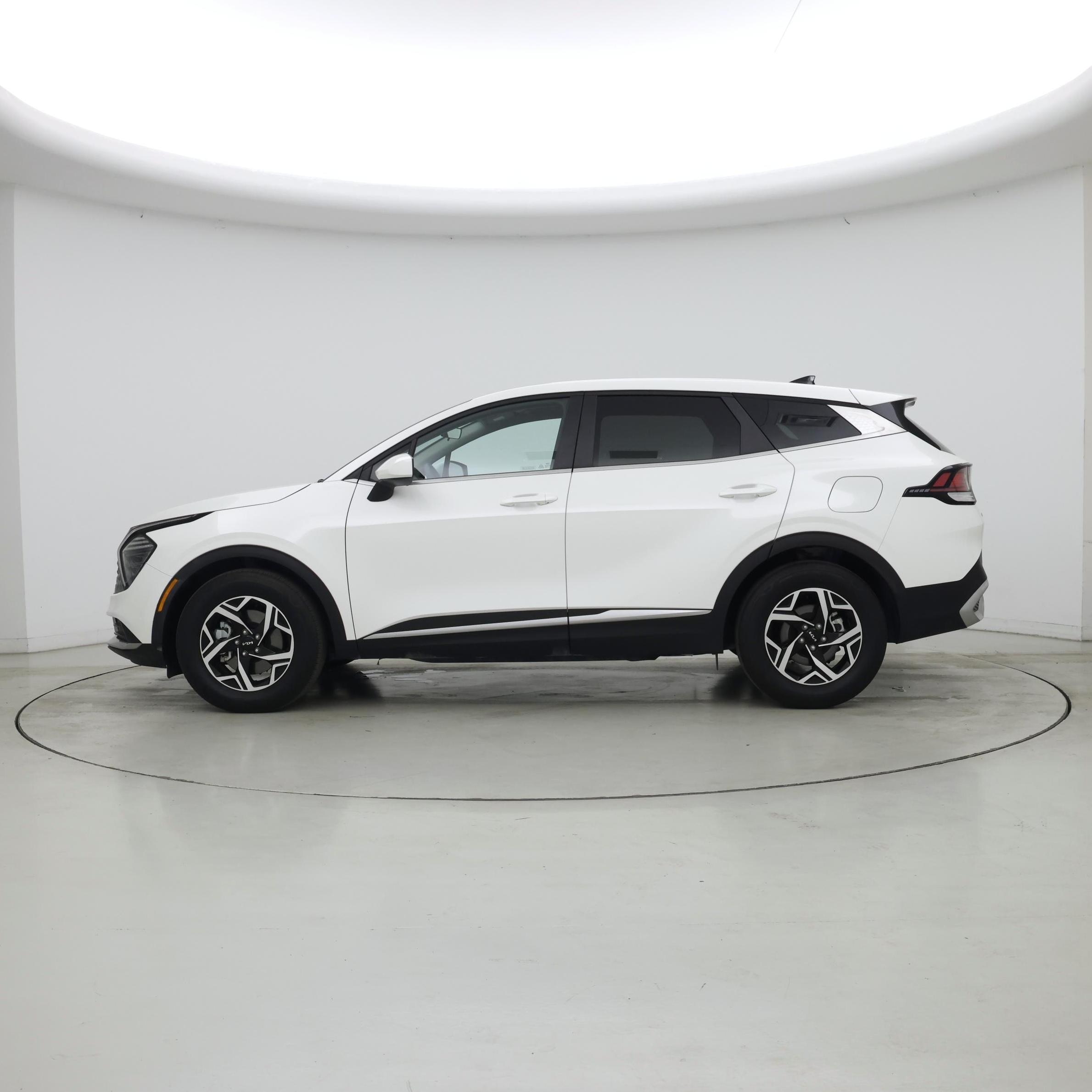Thumbnail: 2024 Kia Sportage - 3