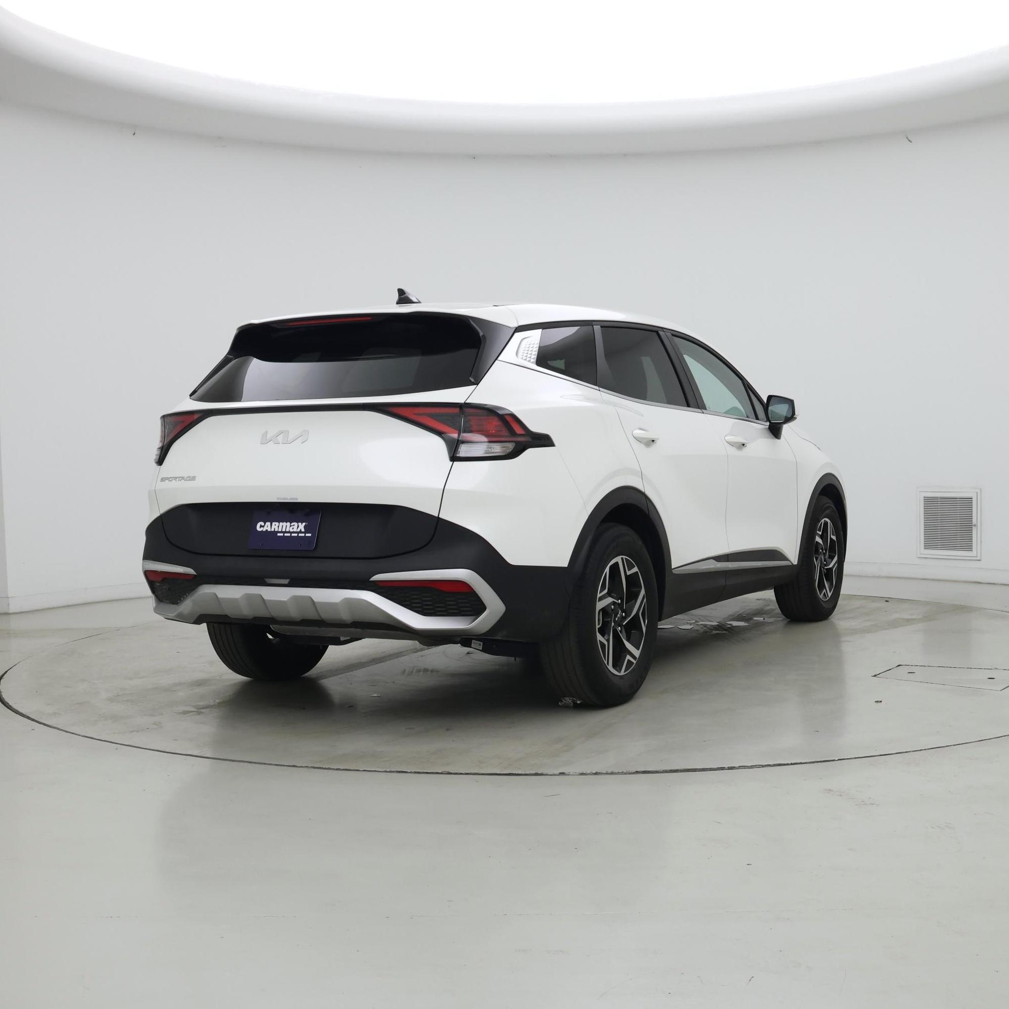 Thumbnail: 2024 Kia Sportage - 8