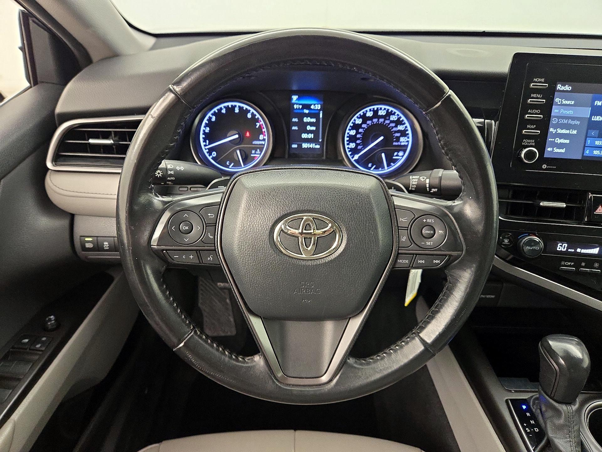 Thumbnail: 2022 Toyota Camry - 10