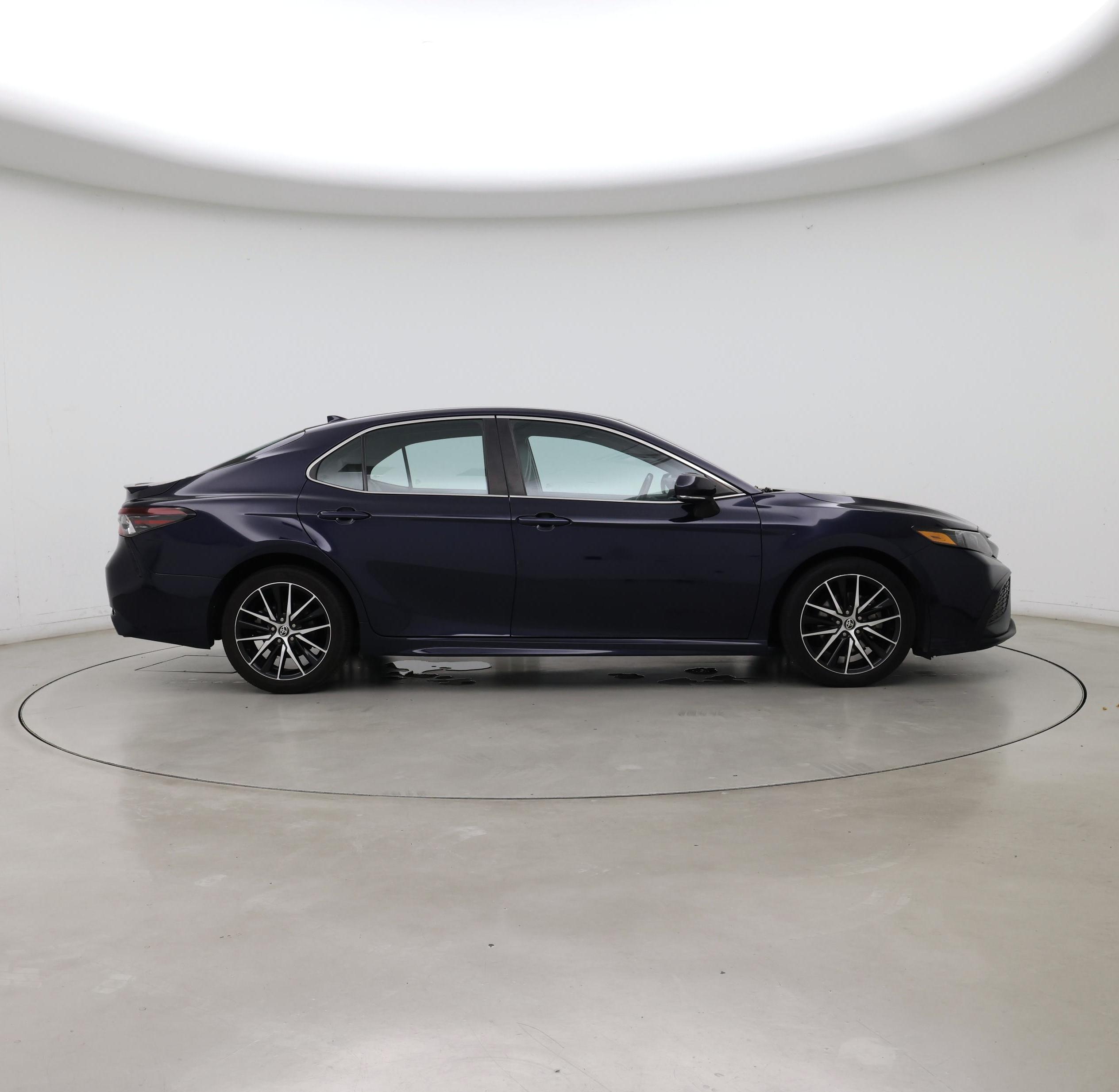 Thumbnail: 2022 Toyota Camry - 7