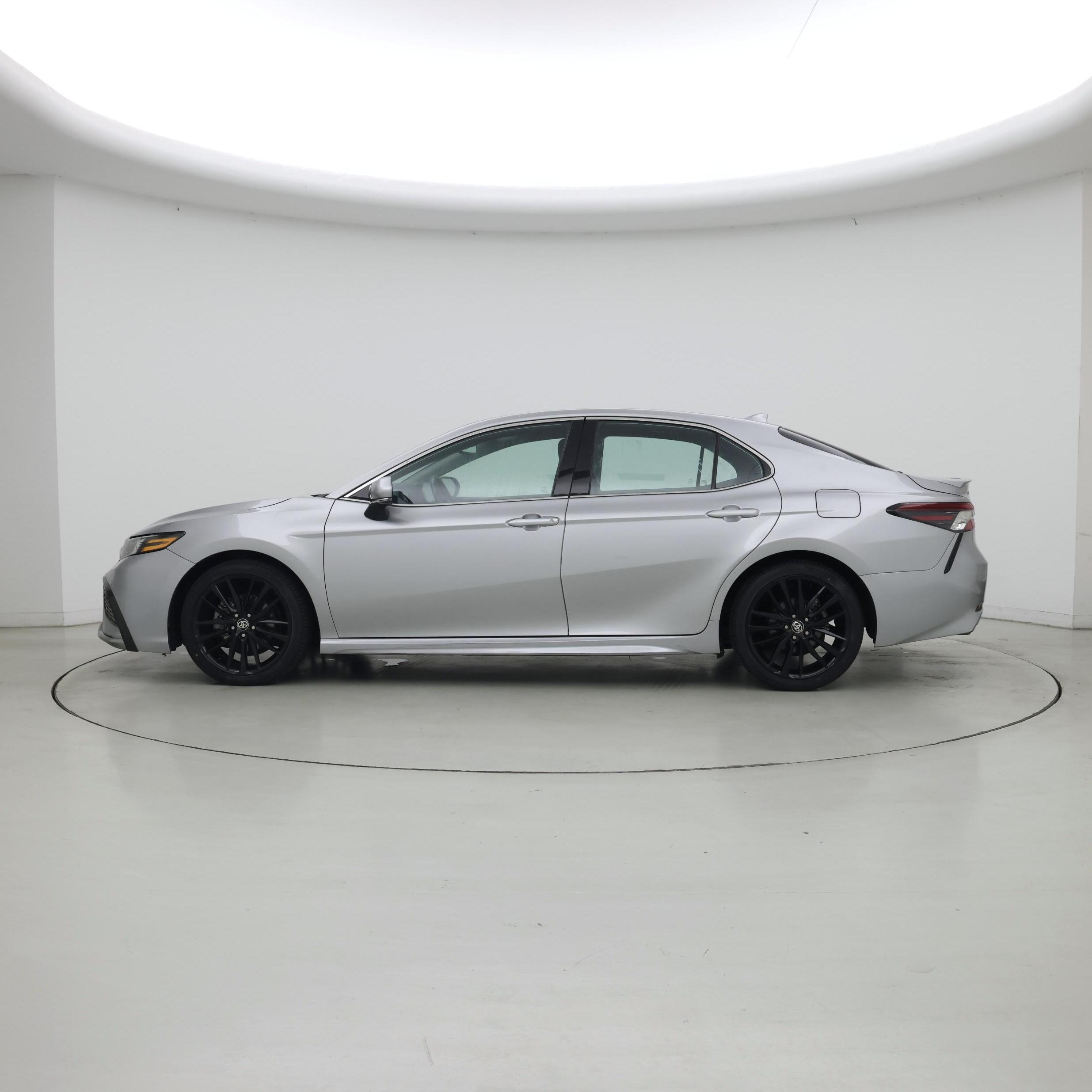 Thumbnail: 2024 Toyota Camry - 3