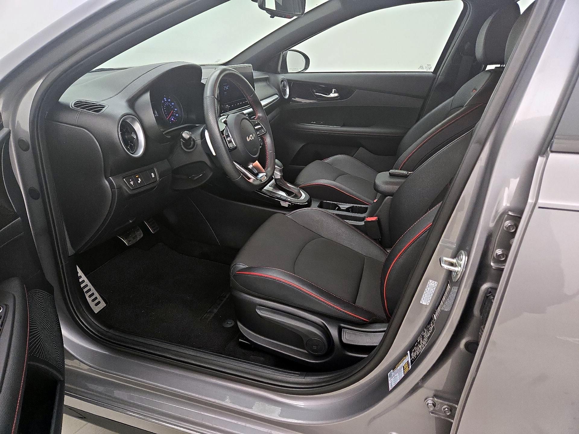 Thumbnail: 2024 Kia Forte - 11