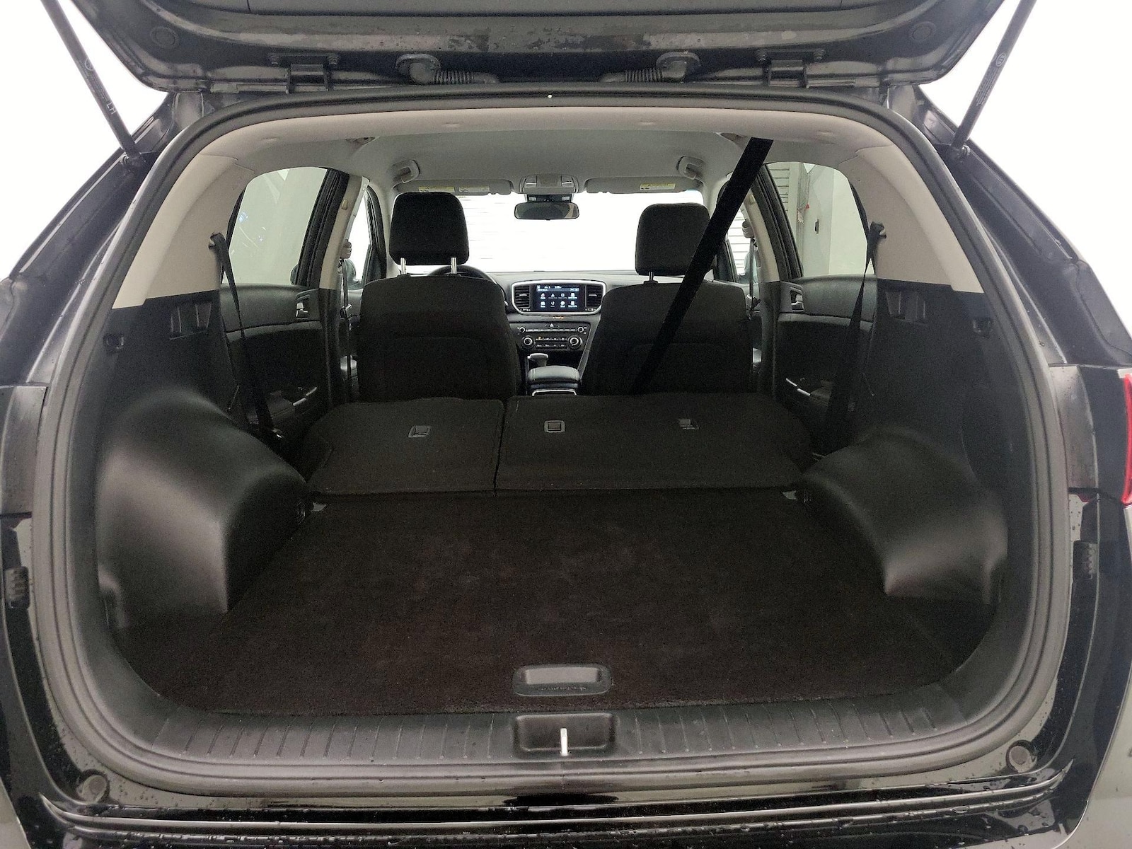 2022 Kia Sportage LX - Photo 22
