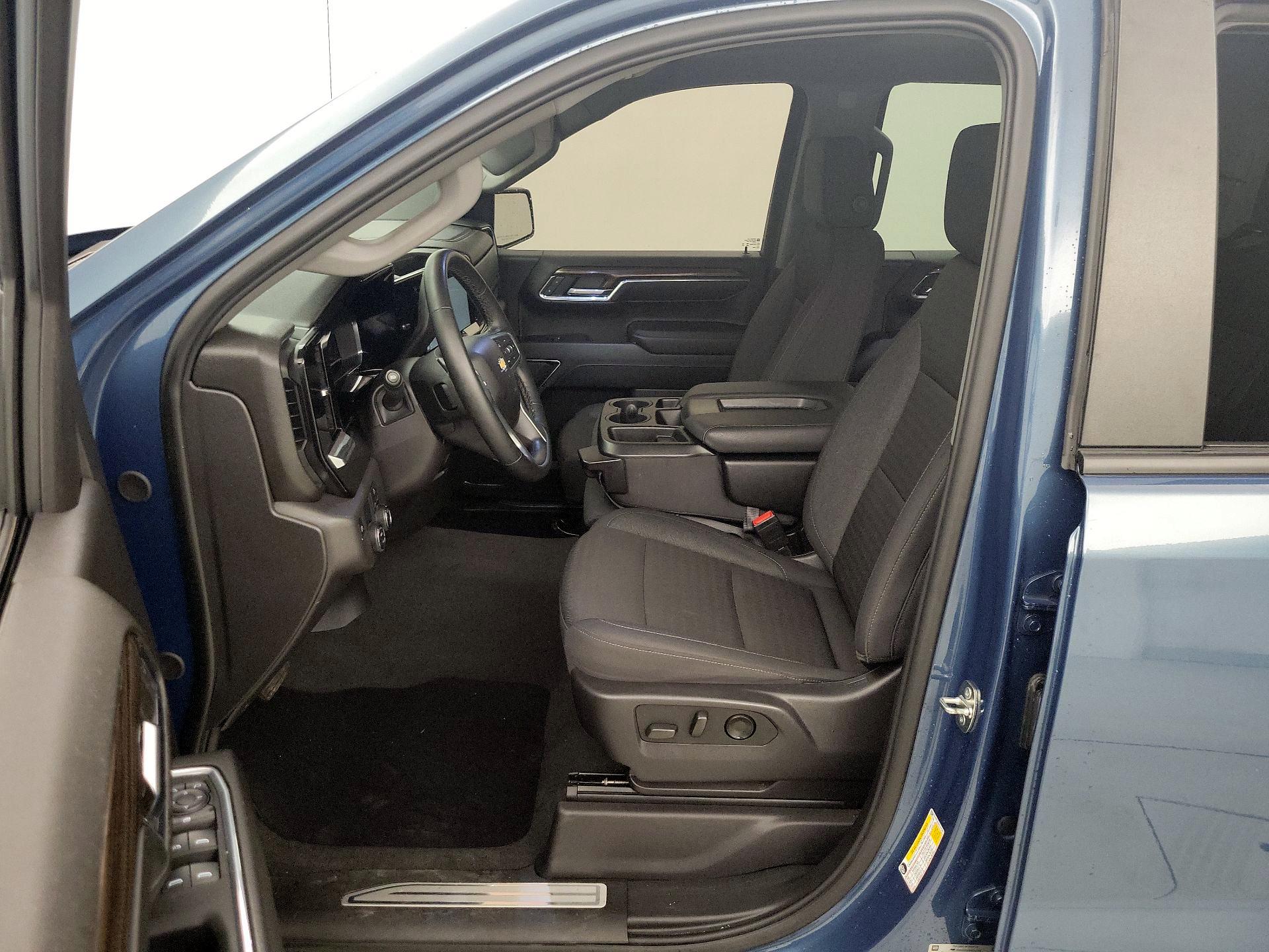 Thumbnail: 2024 Chevrolet Silverado 1500 - 11
