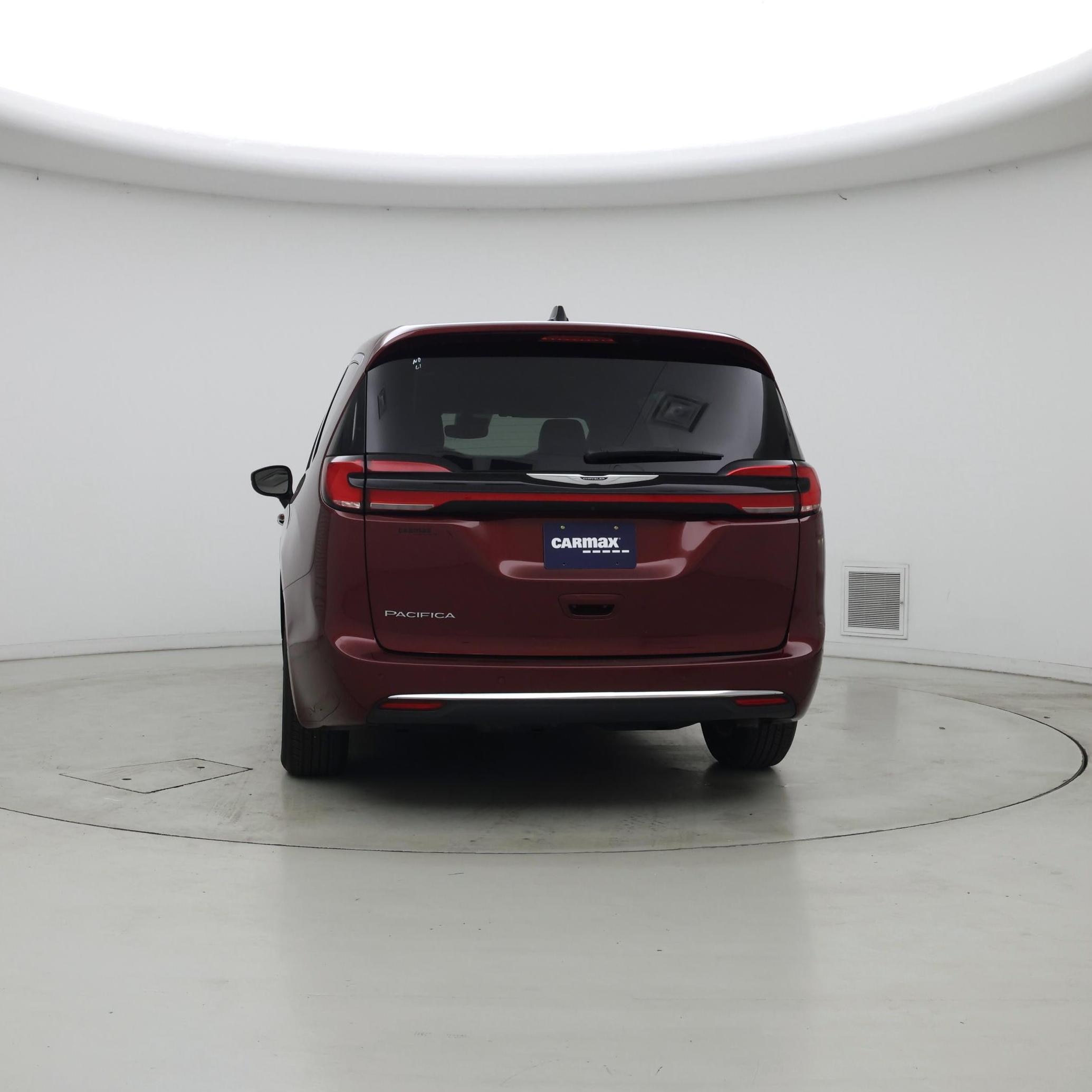 Thumbnail: 2023 Chrysler Pacifica - 6