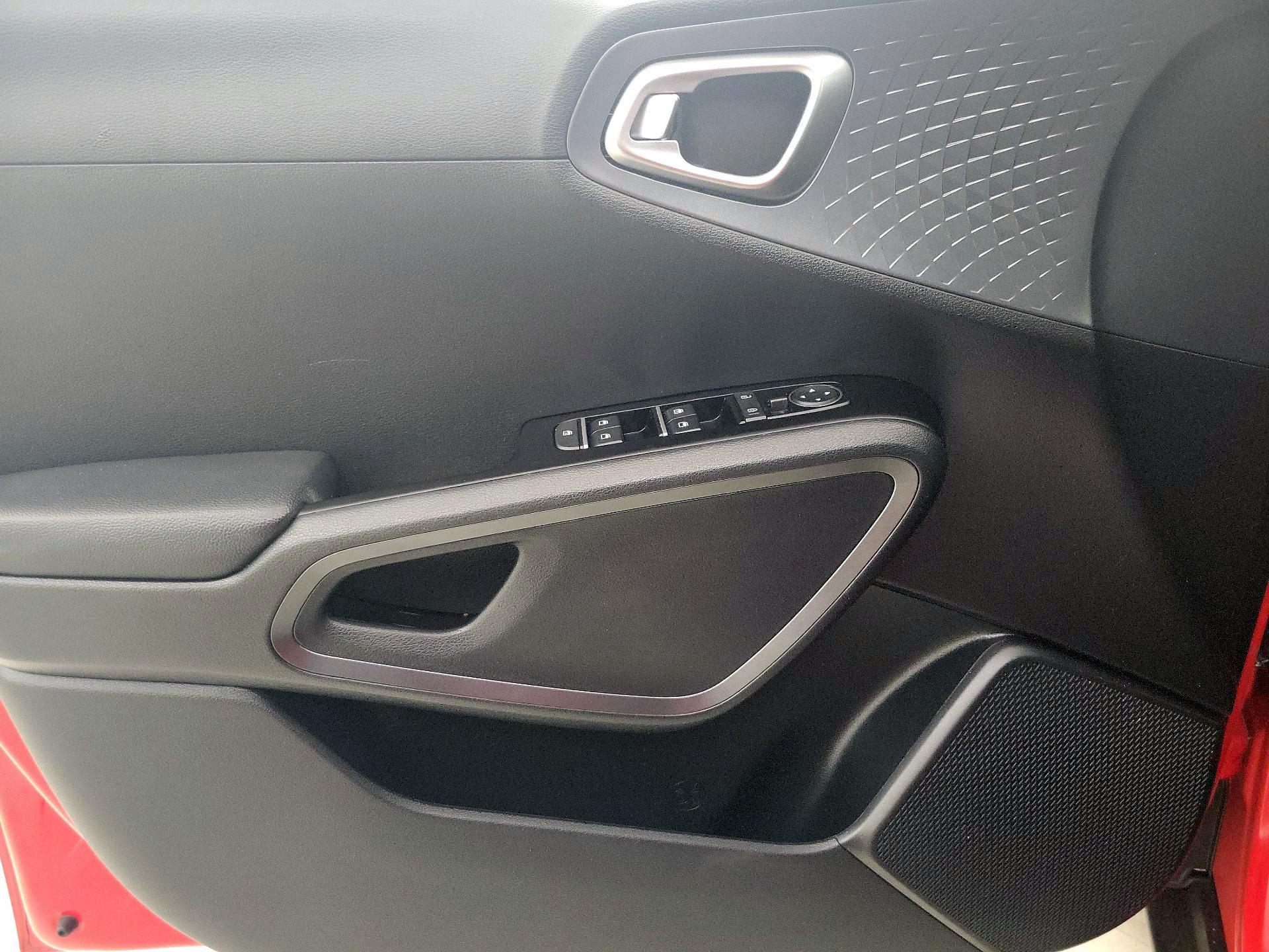 Thumbnail: 2021 Kia Soul - 12
