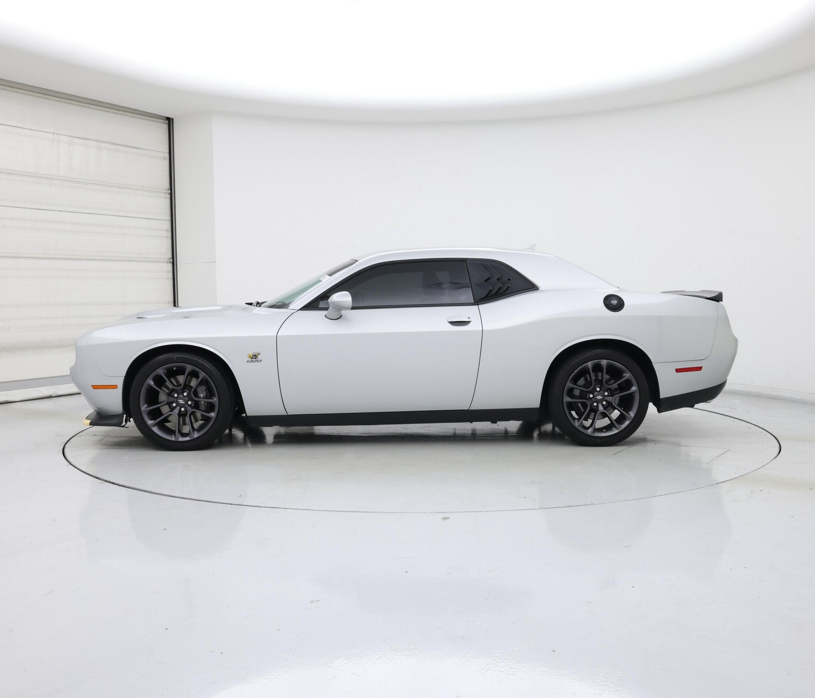 Thumbnail: 2021 Dodge Challenger - 3