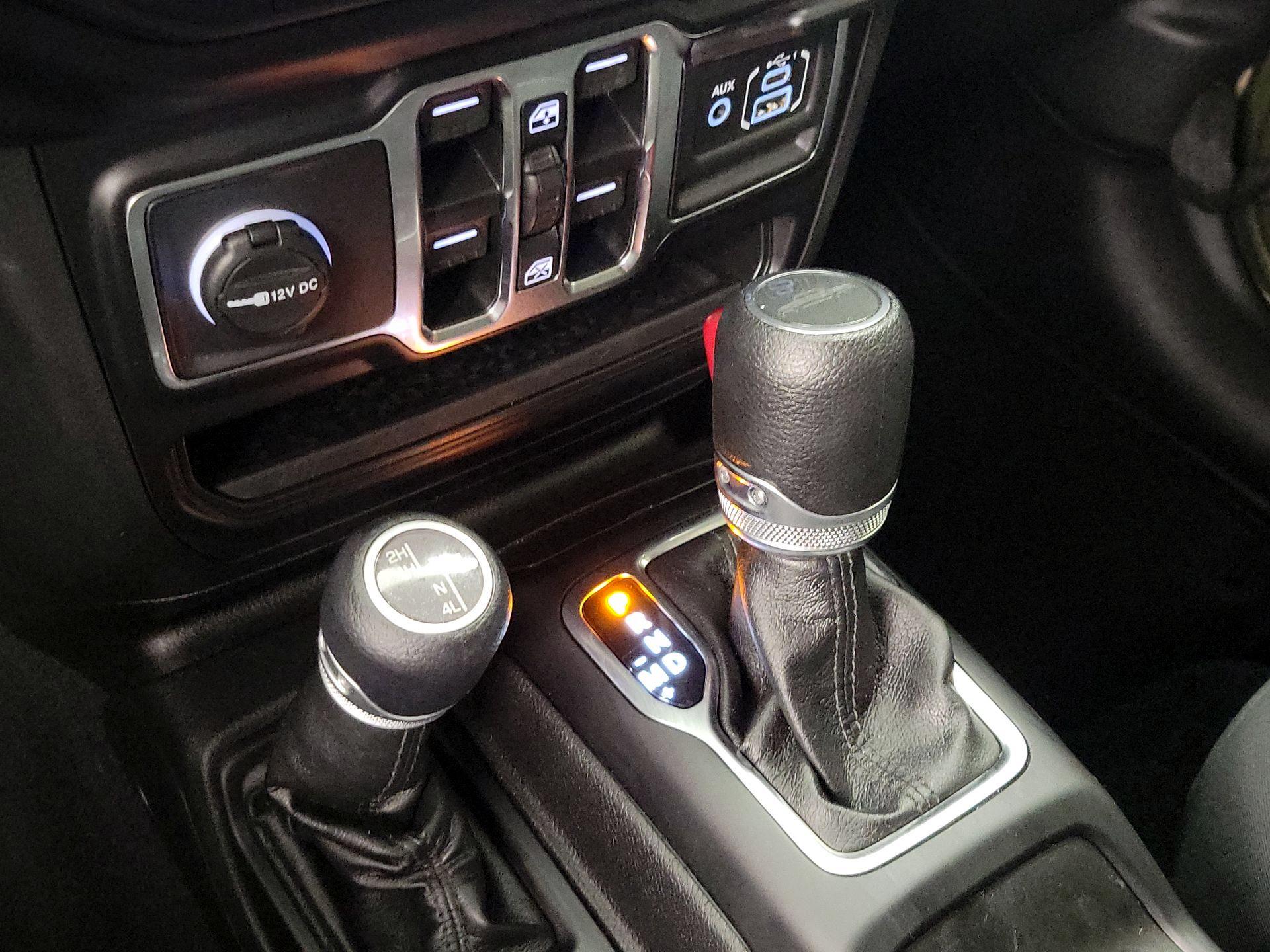 Thumbnail: 2022 Jeep Gladiator - 18