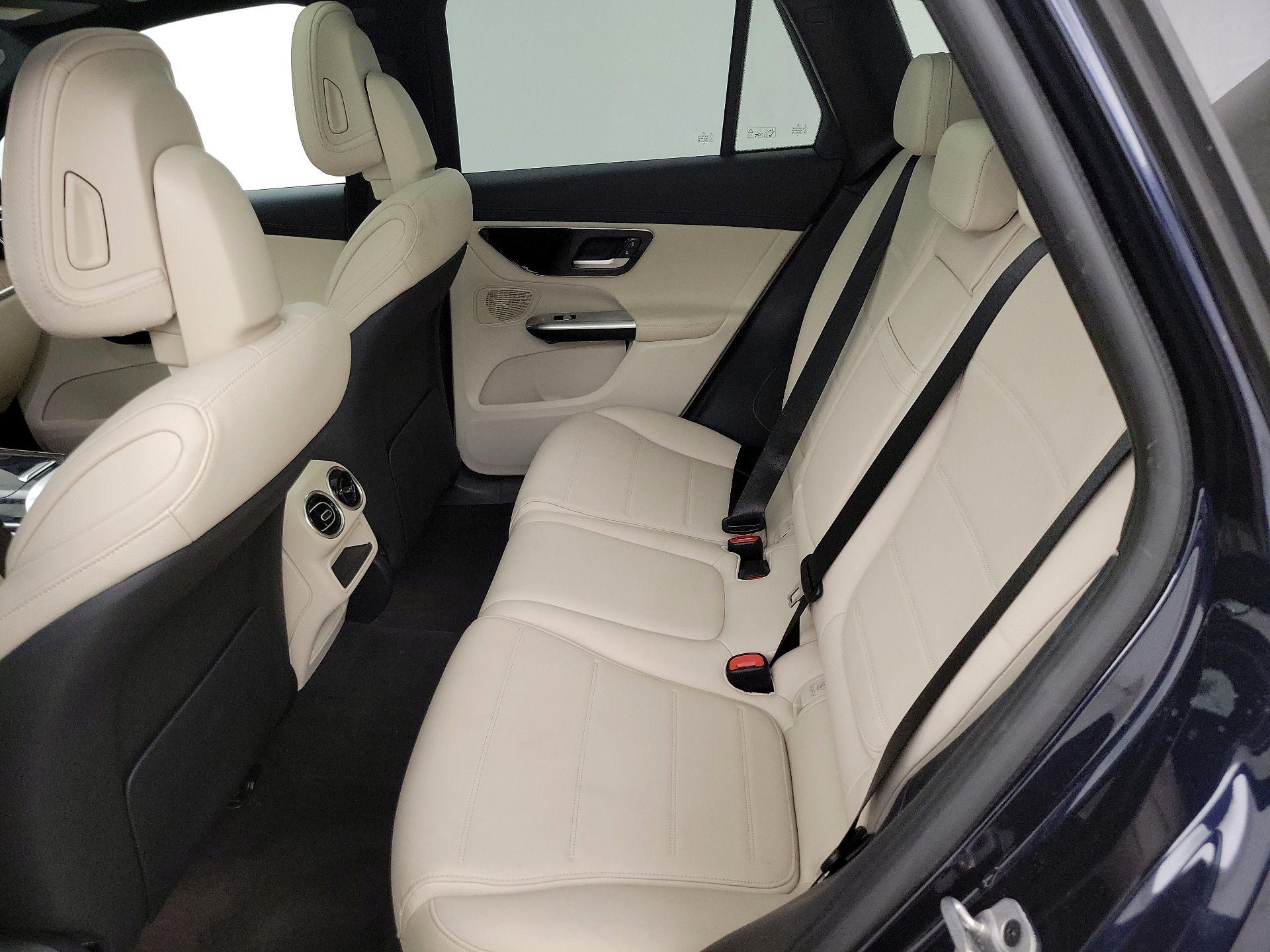 Thumbnail: 2024 Mercedes-Benz GLC - 20