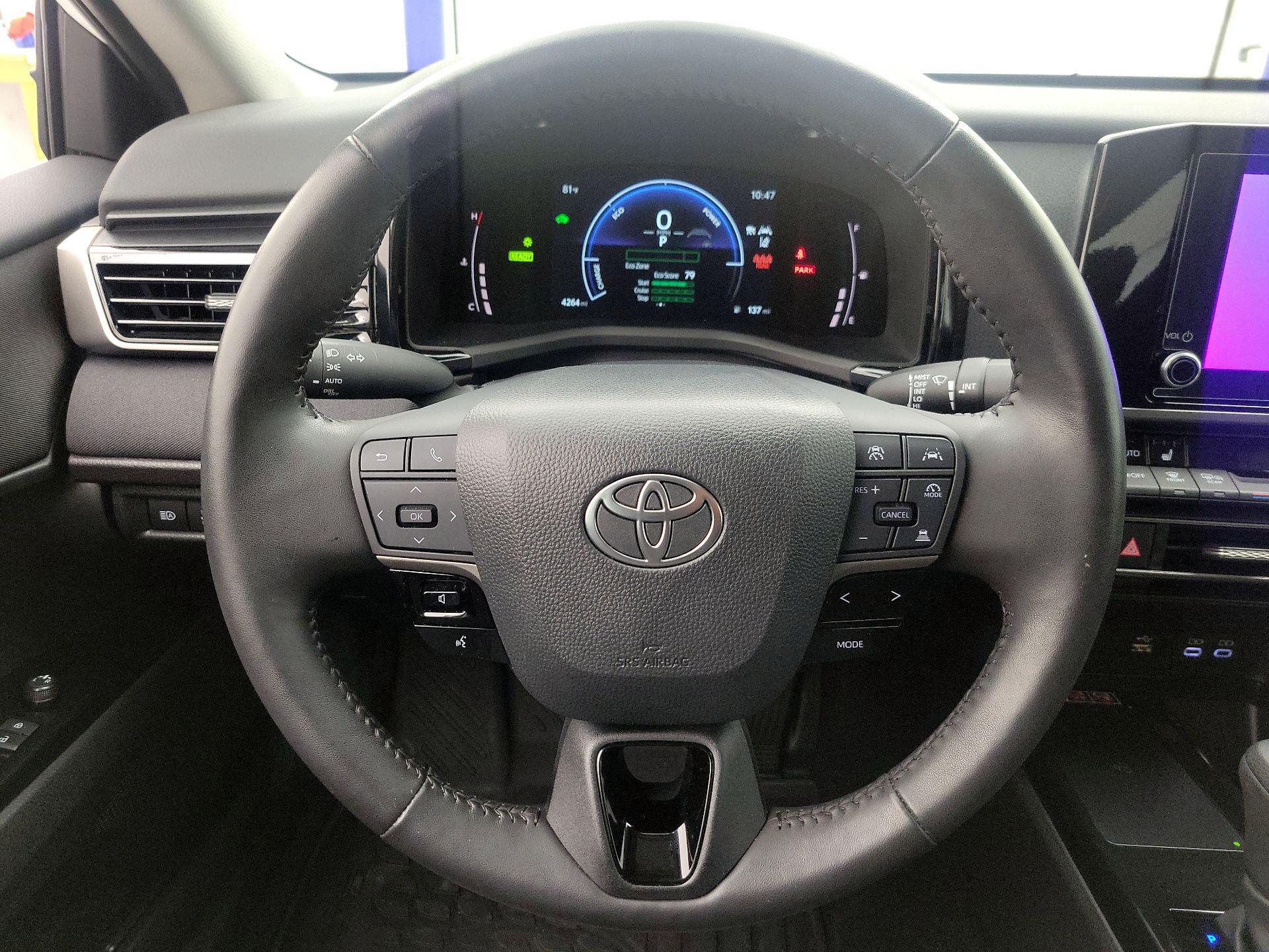 Thumbnail: 2025 Toyota Camry - 10