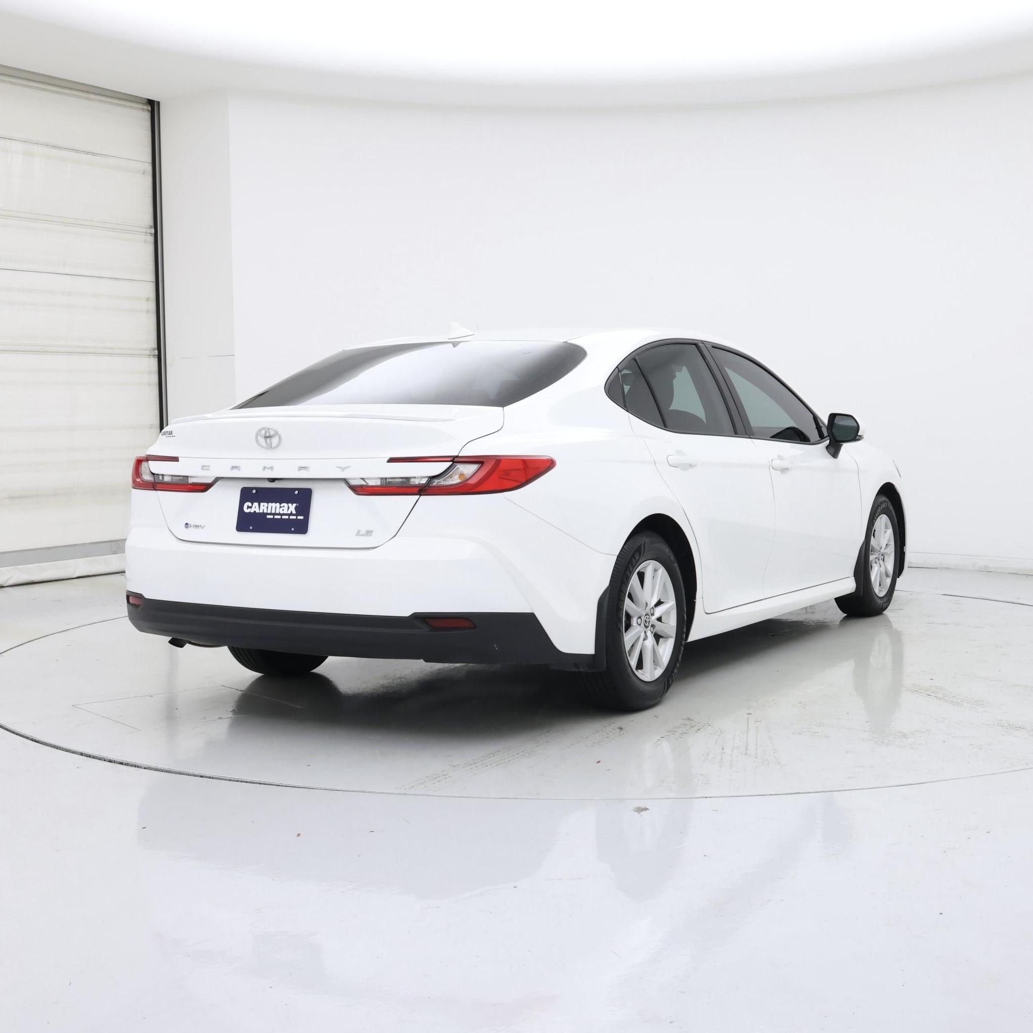 Thumbnail: 2025 Toyota Camry - 8