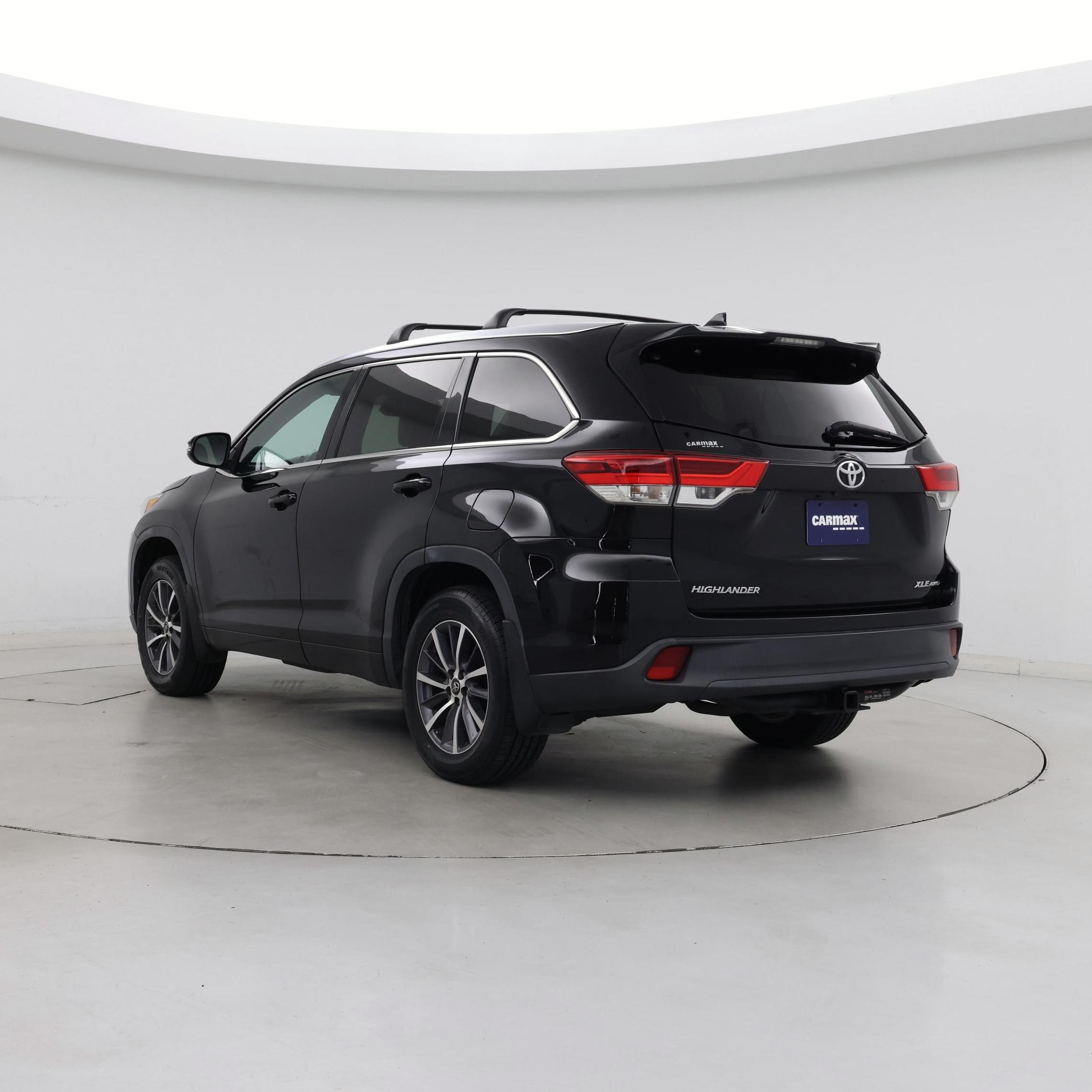 Thumbnail: 2017 Toyota Highlander - 2