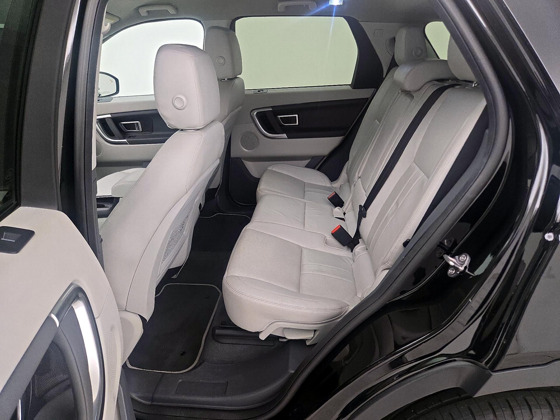 Thumbnail: 2019 Land Rover Discovery Sport - 19