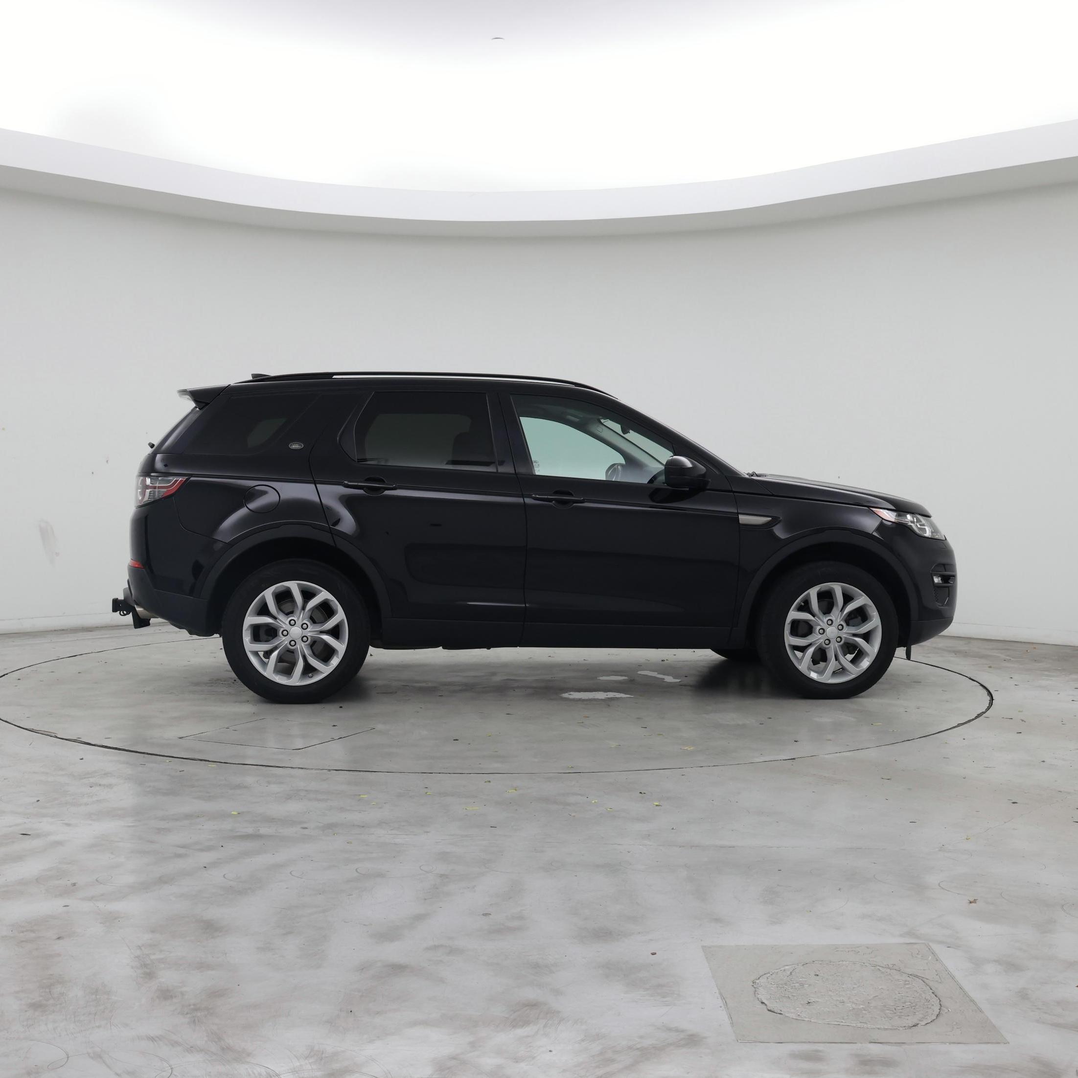 Thumbnail: 2019 Land Rover Discovery Sport - 7