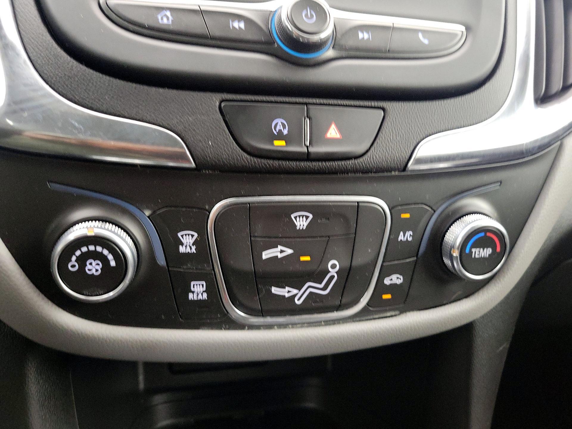 Thumbnail: 2022 Chevrolet Equinox - 16