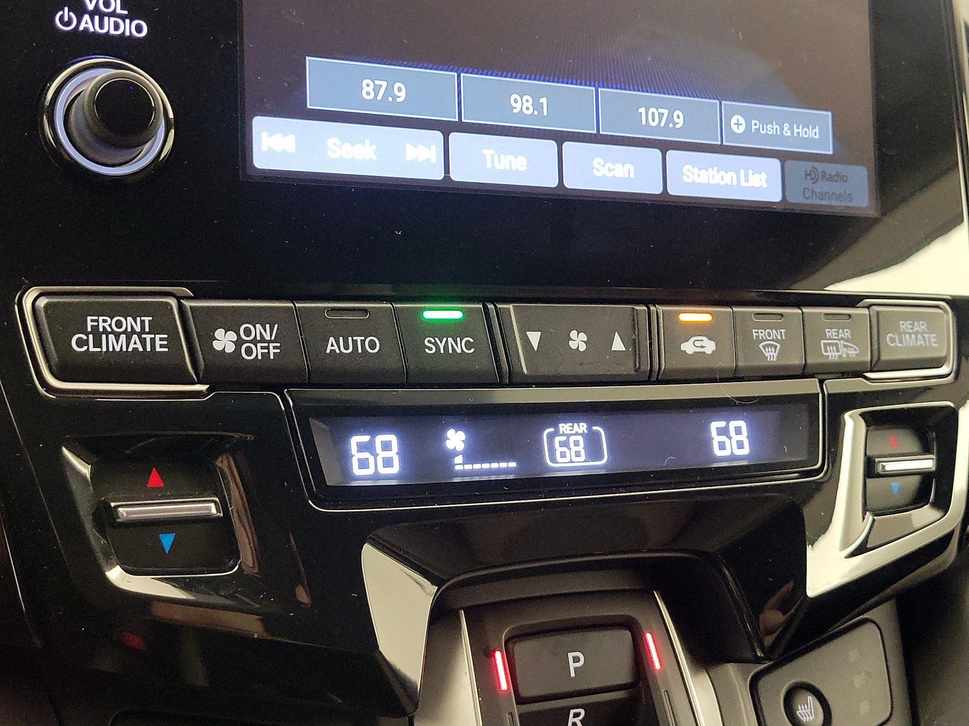 Thumbnail: 2022 Honda Odyssey - 16