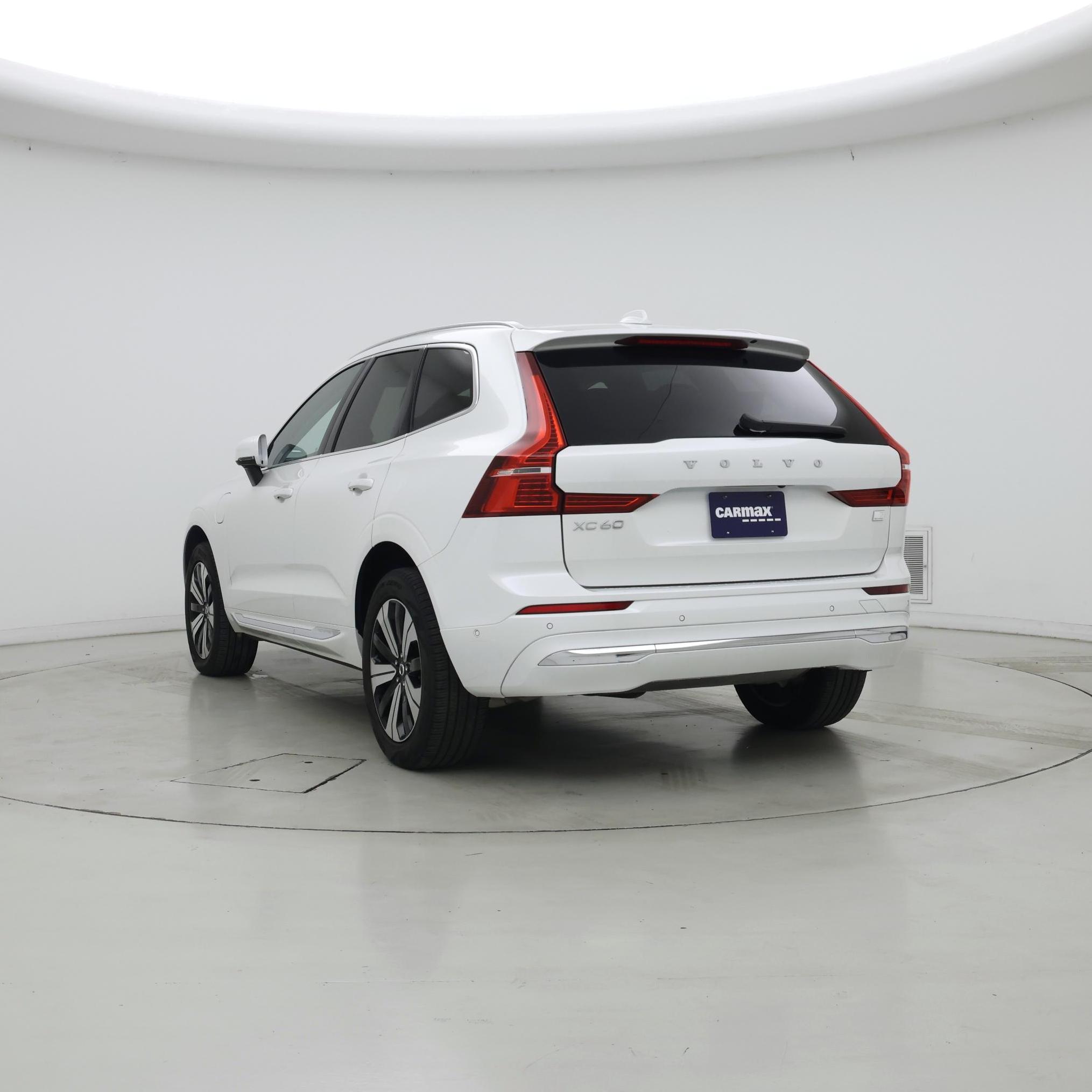 Thumbnail: 2023 Volvo XC60 - 2
