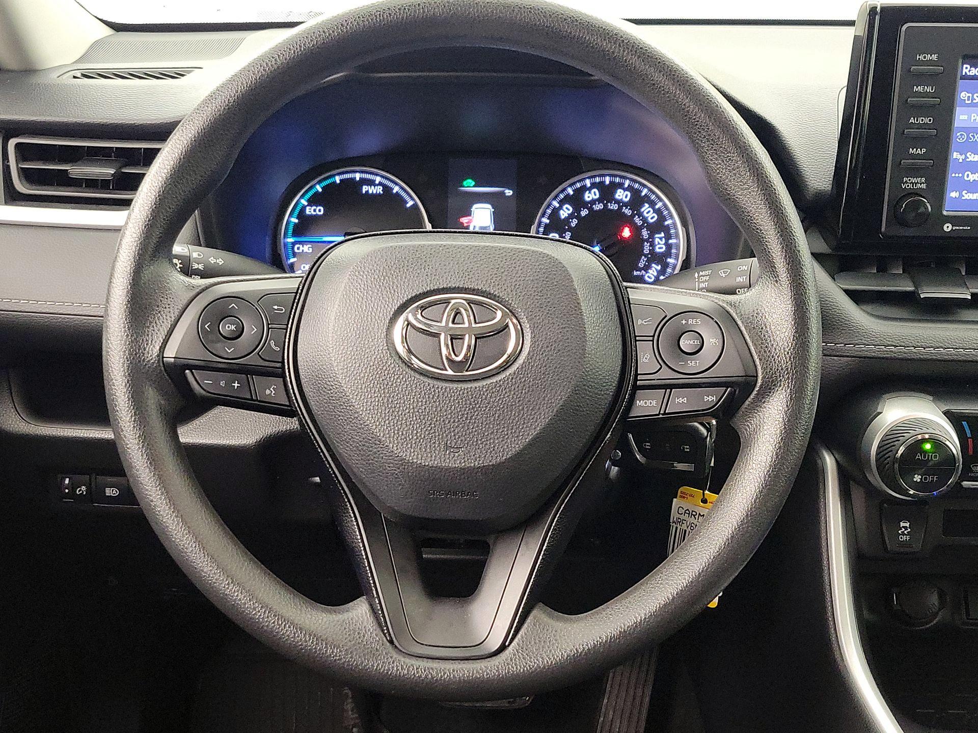 Thumbnail: 2021 Toyota RAV4 - 10