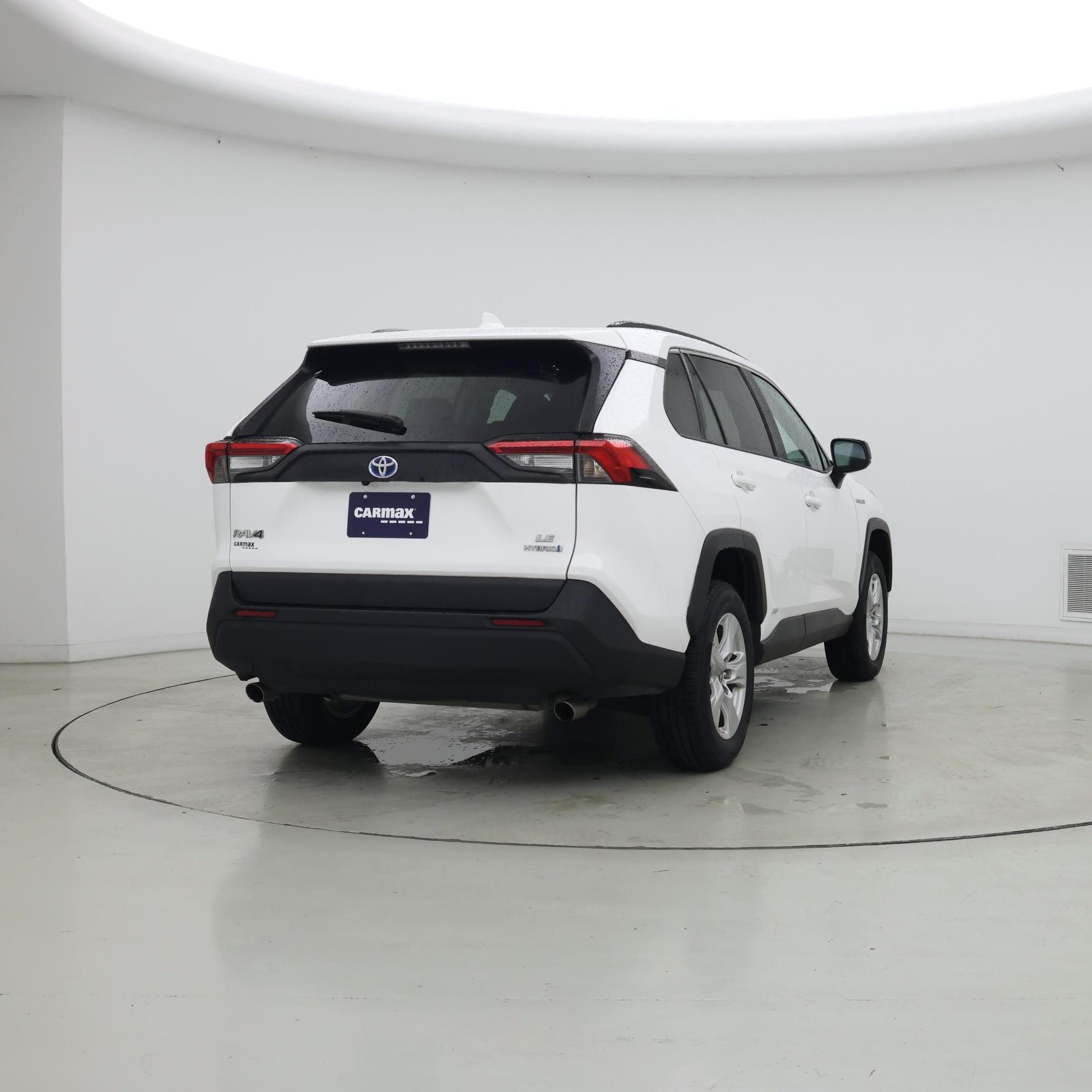 Thumbnail: 2021 Toyota RAV4 - 8