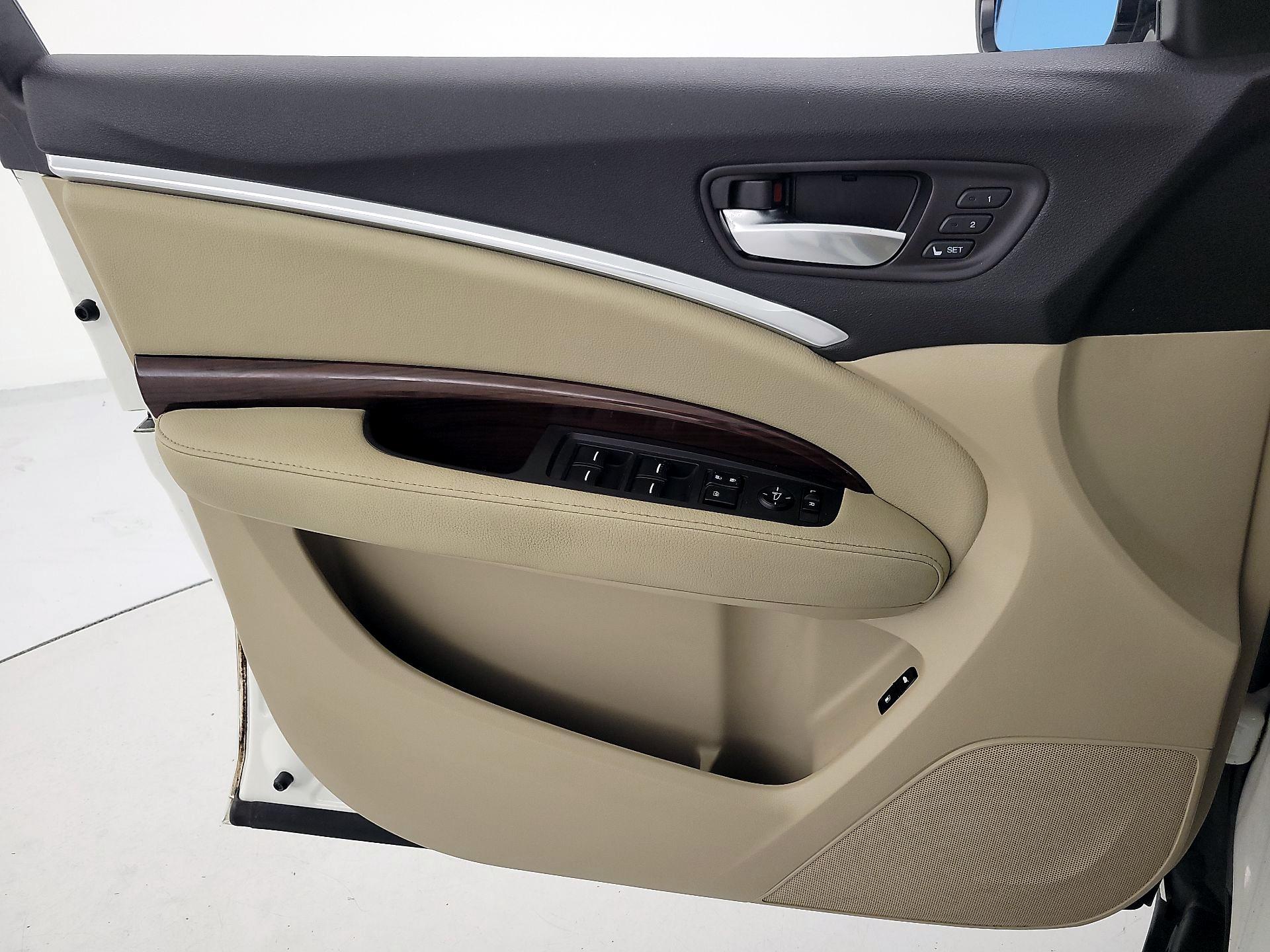 Thumbnail: 2016 Acura MDX - 12