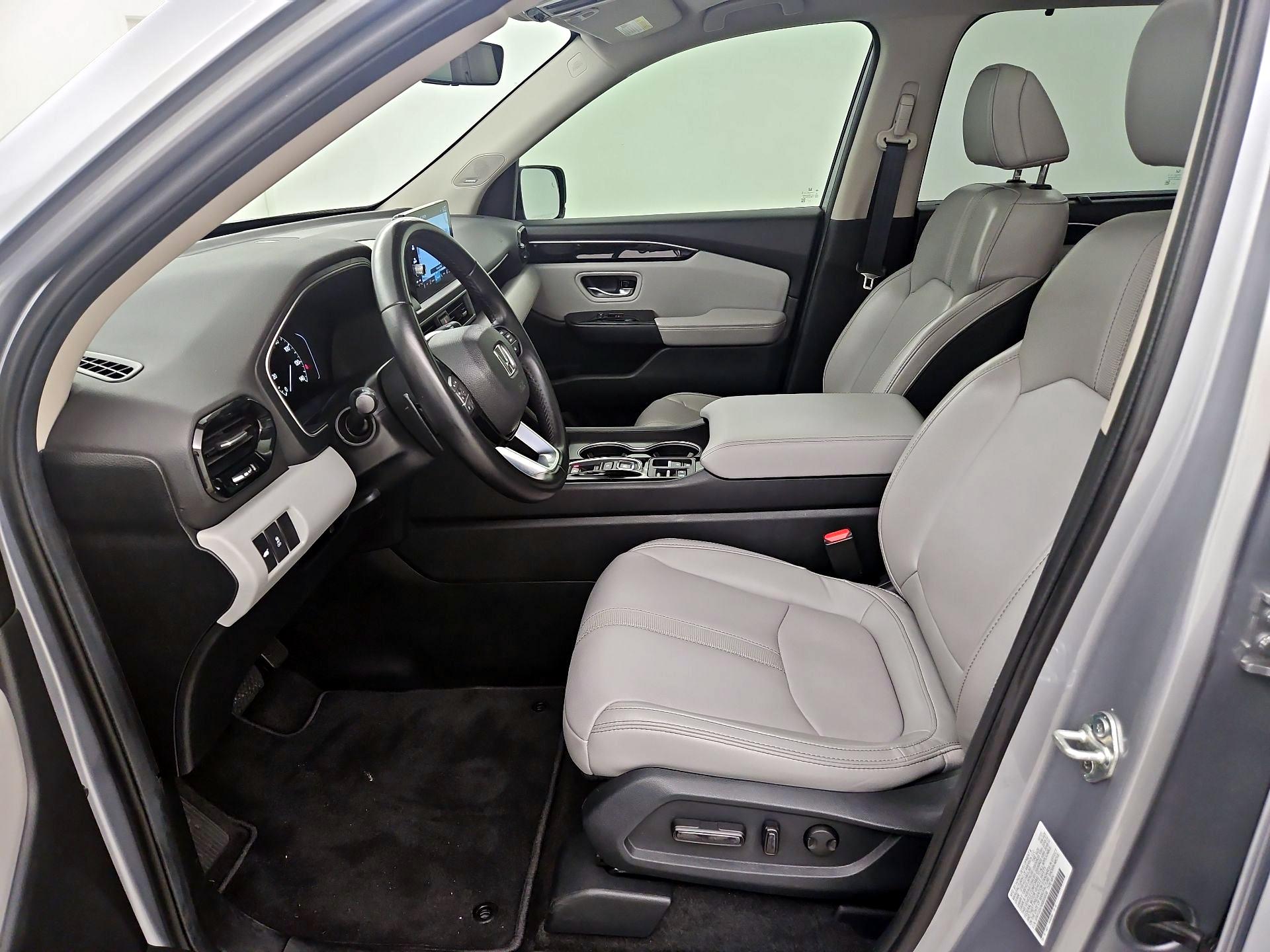 Thumbnail: 2024 Honda Pilot - 9