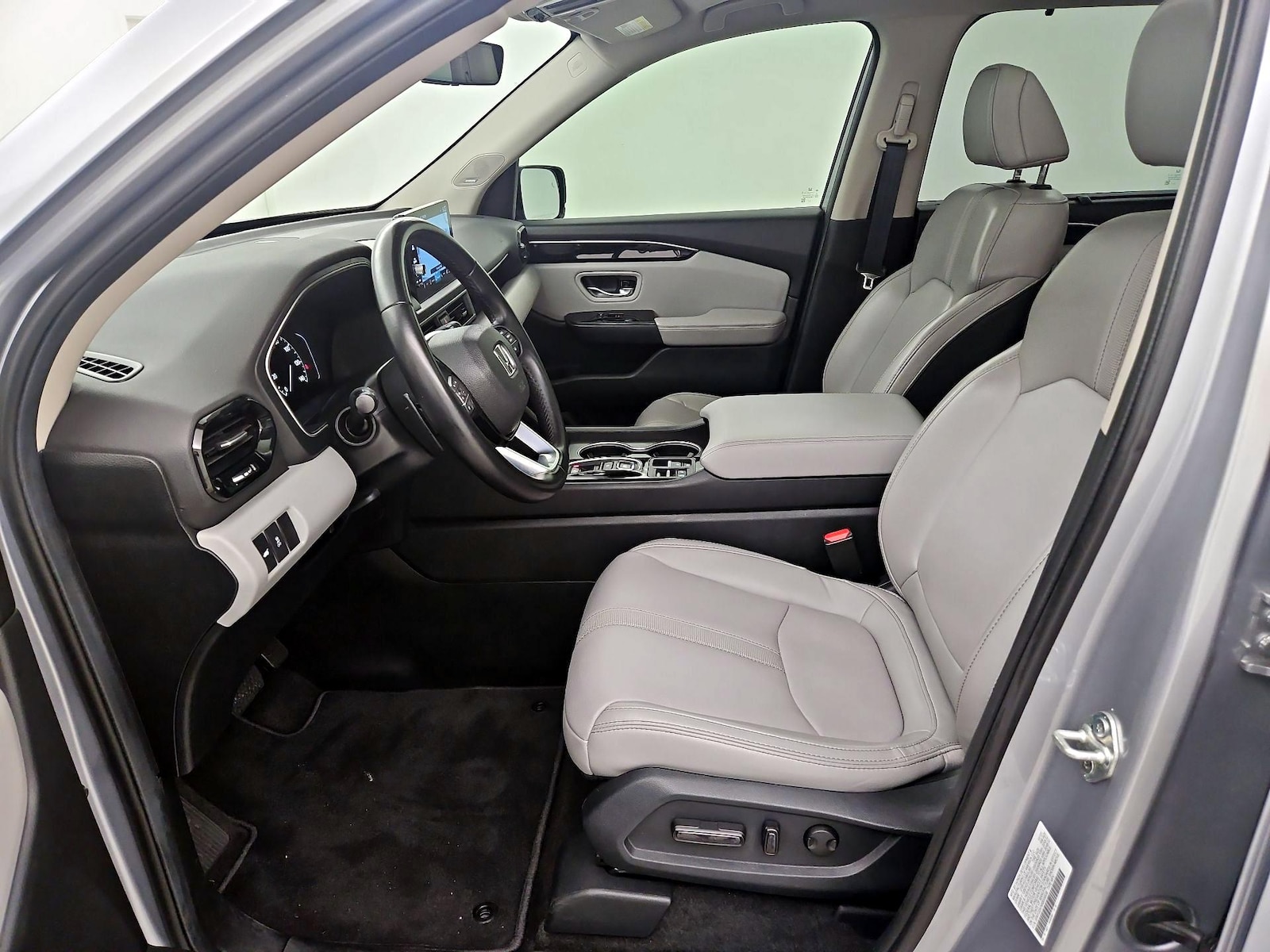 2024 Honda Pilot Touring - Photo 10