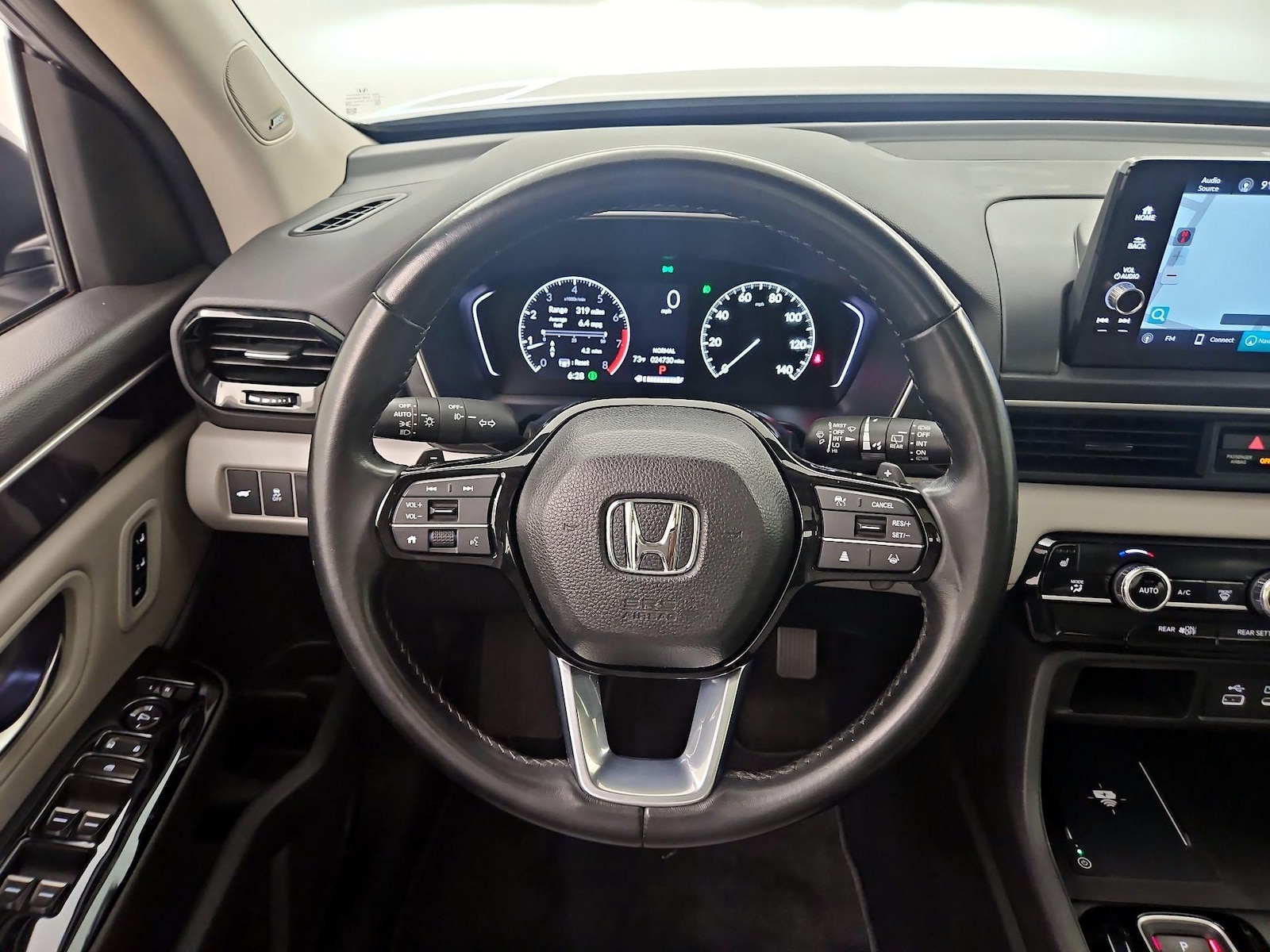 2024 Honda Pilot Touring - Photo 9