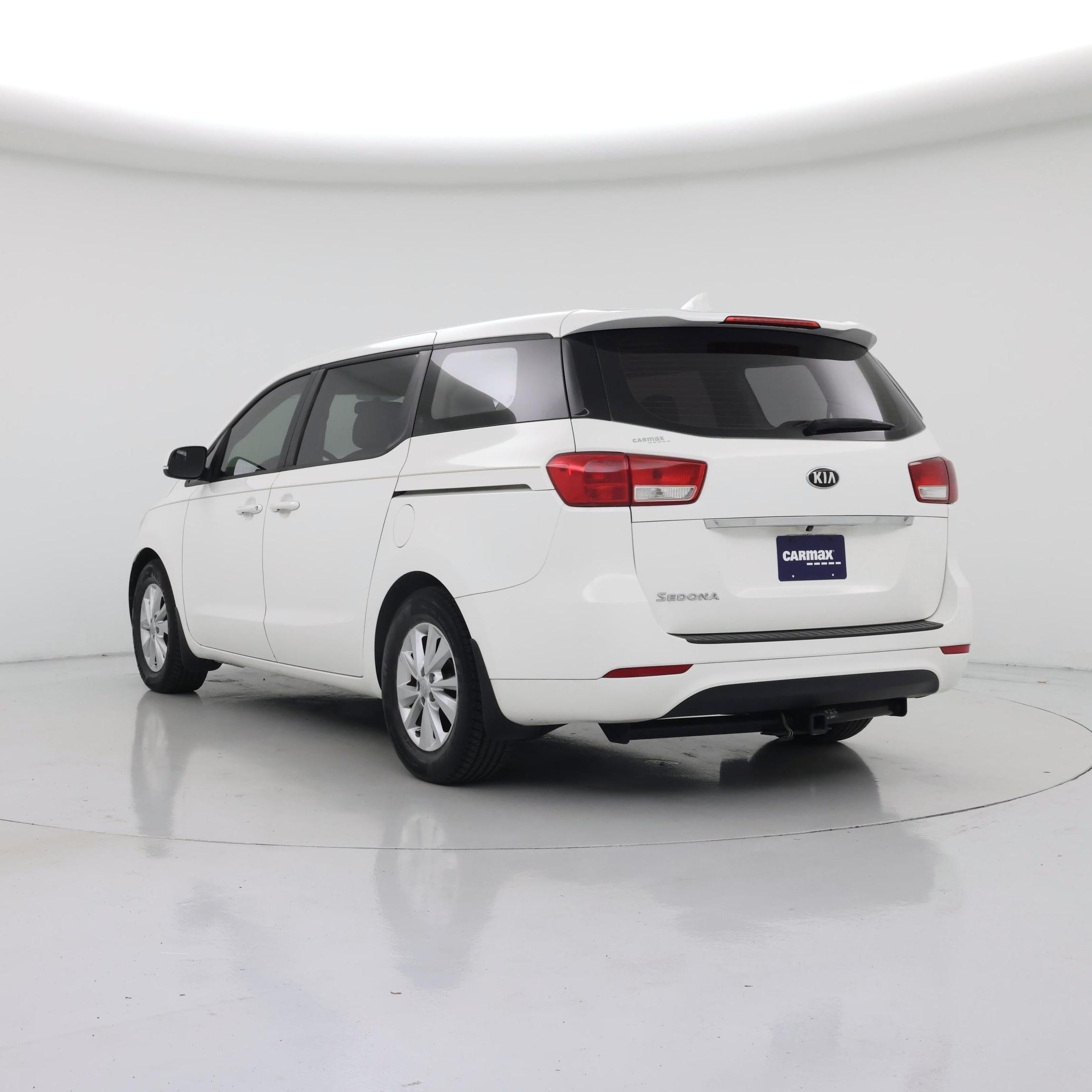 Thumbnail: 2016 Kia Sedona - 2