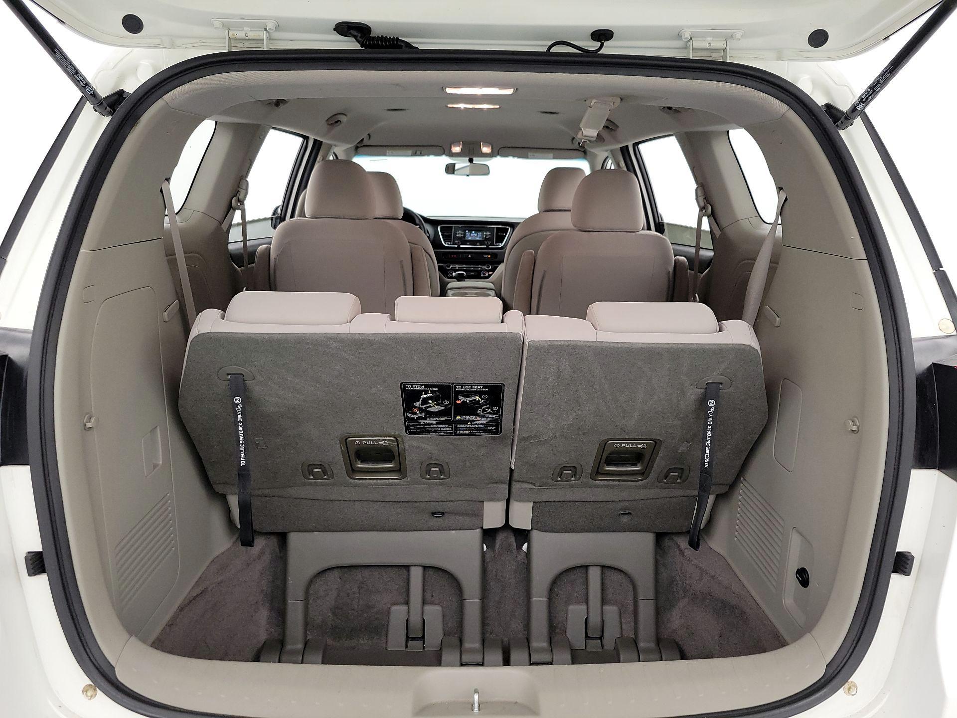 Thumbnail: 2016 Kia Sedona - 20