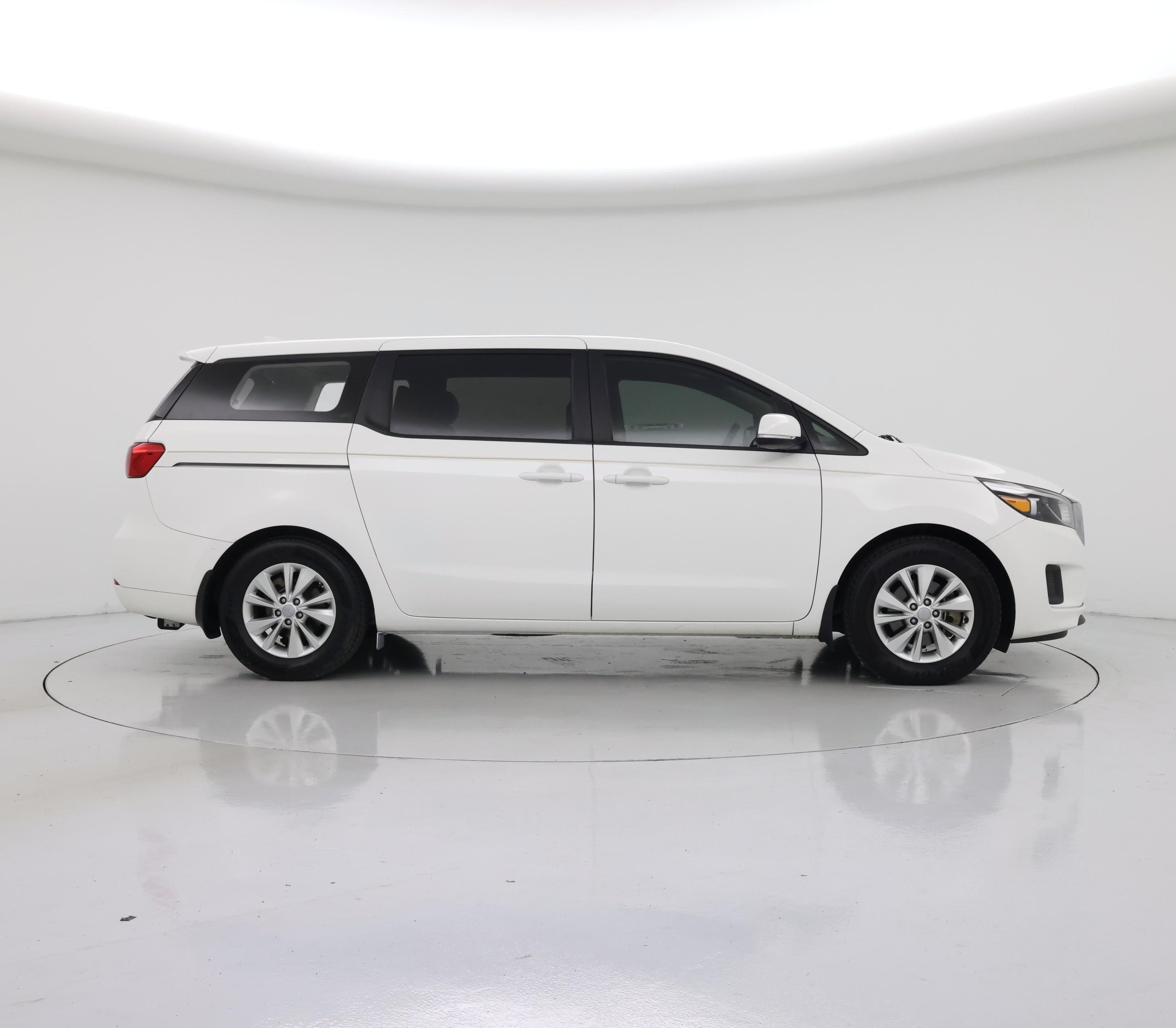 Thumbnail: 2016 Kia Sedona - 7