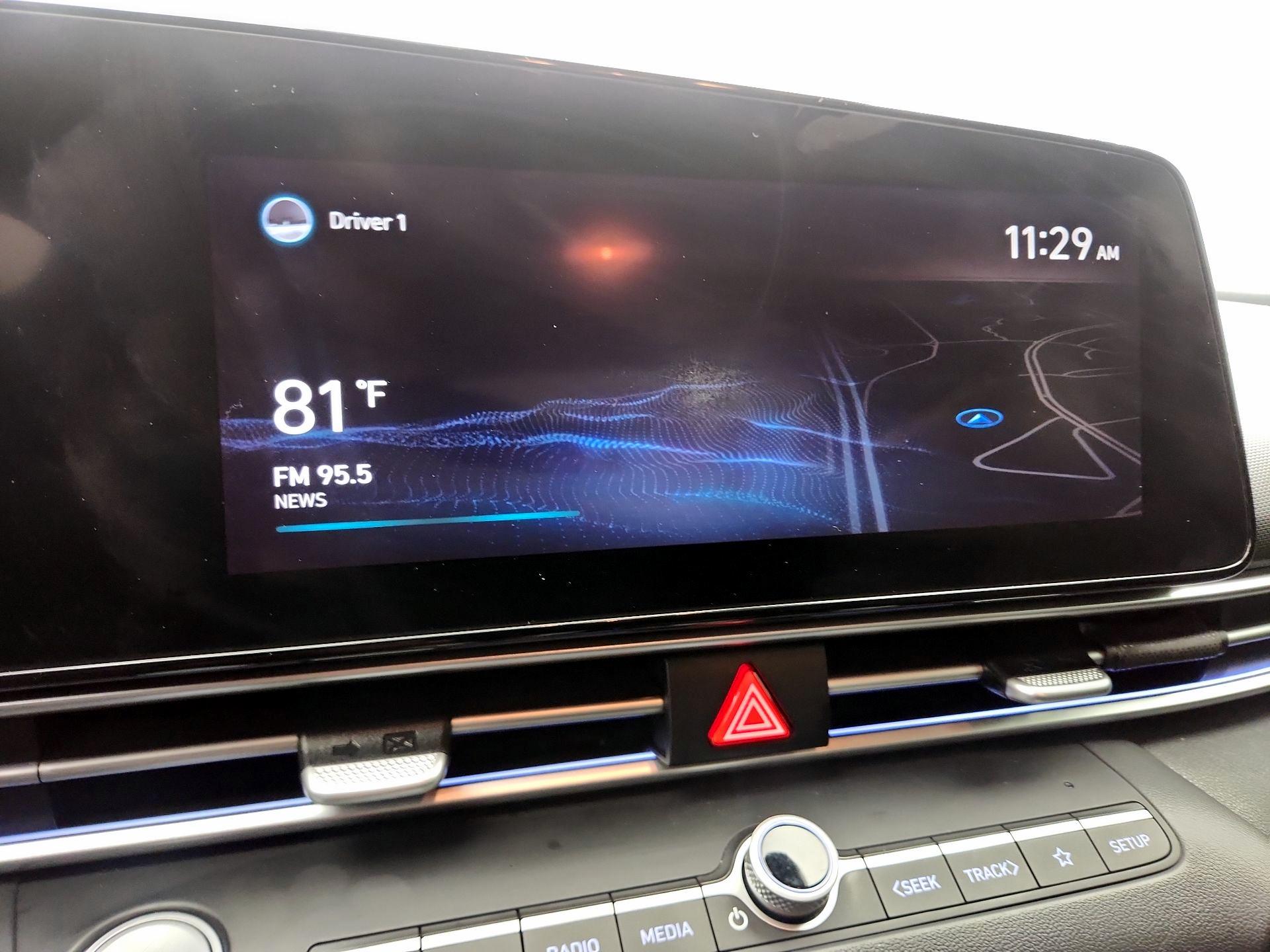 Thumbnail: 2021 Hyundai Elantra - 16