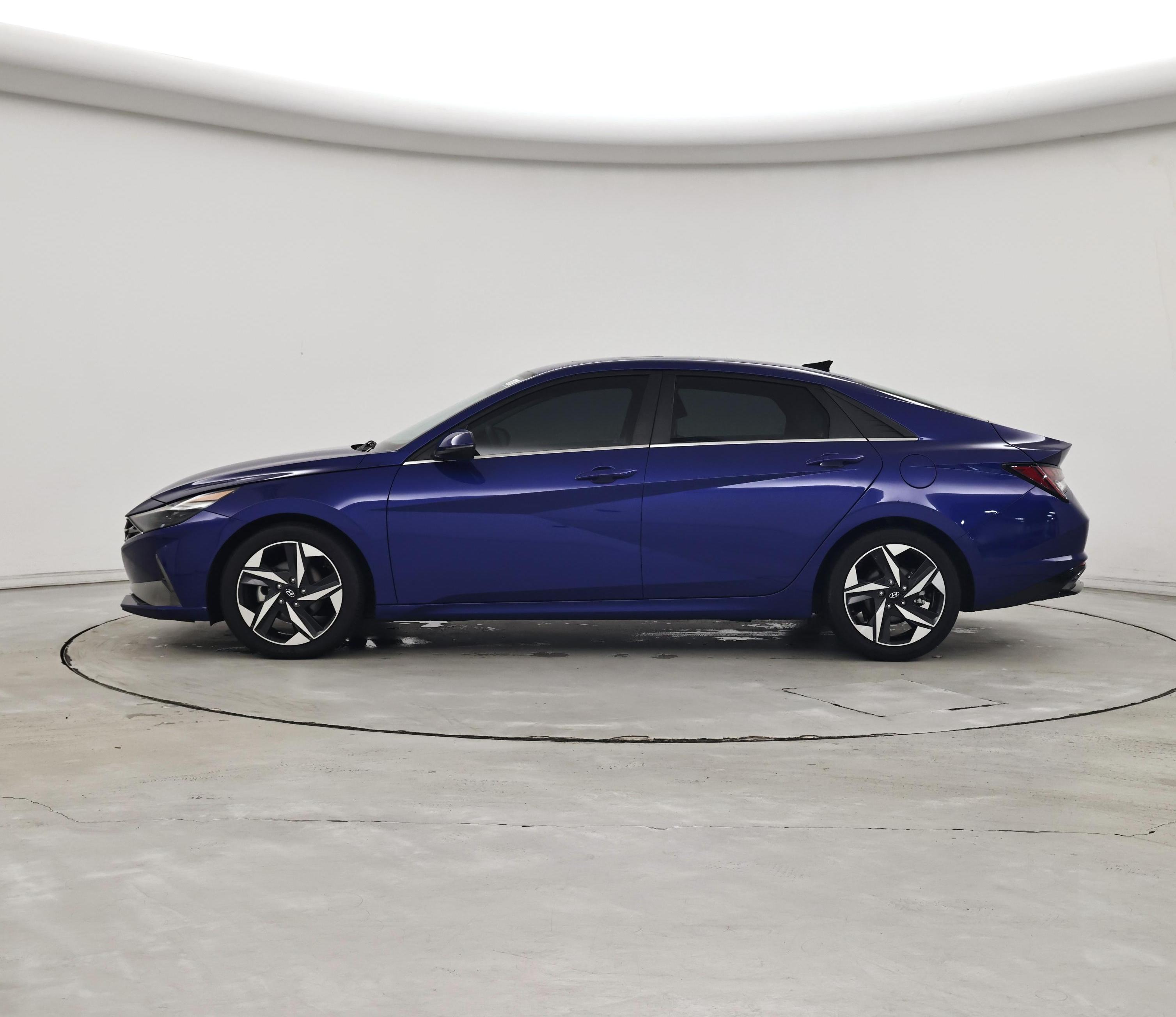 Thumbnail: 2021 Hyundai Elantra - 3