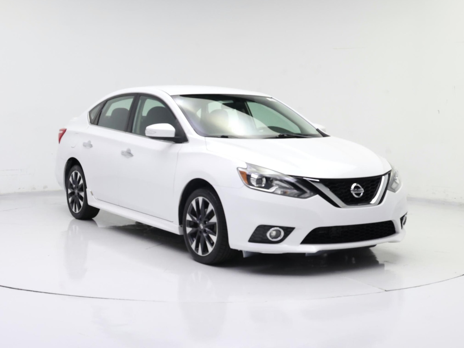 2017 Nissan Sentra SR - Photo 2
