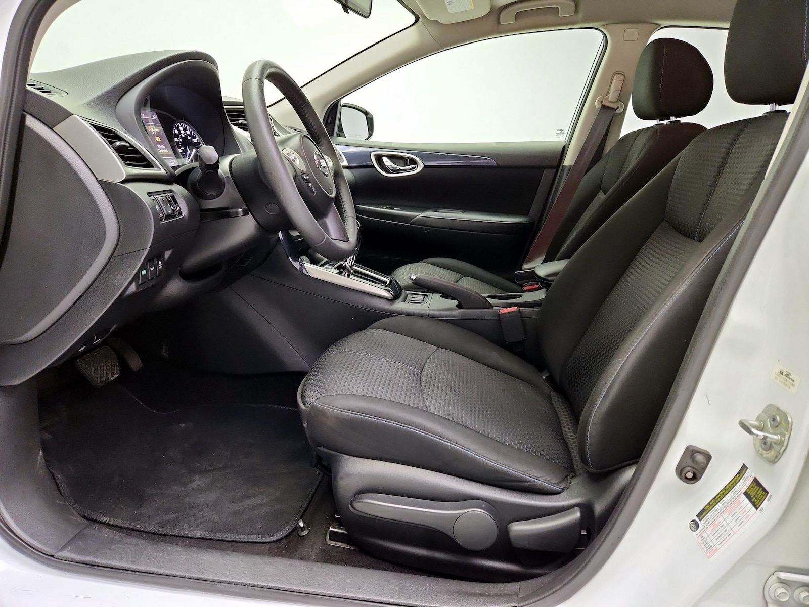 2017 Nissan Sentra SR - Photo 12
