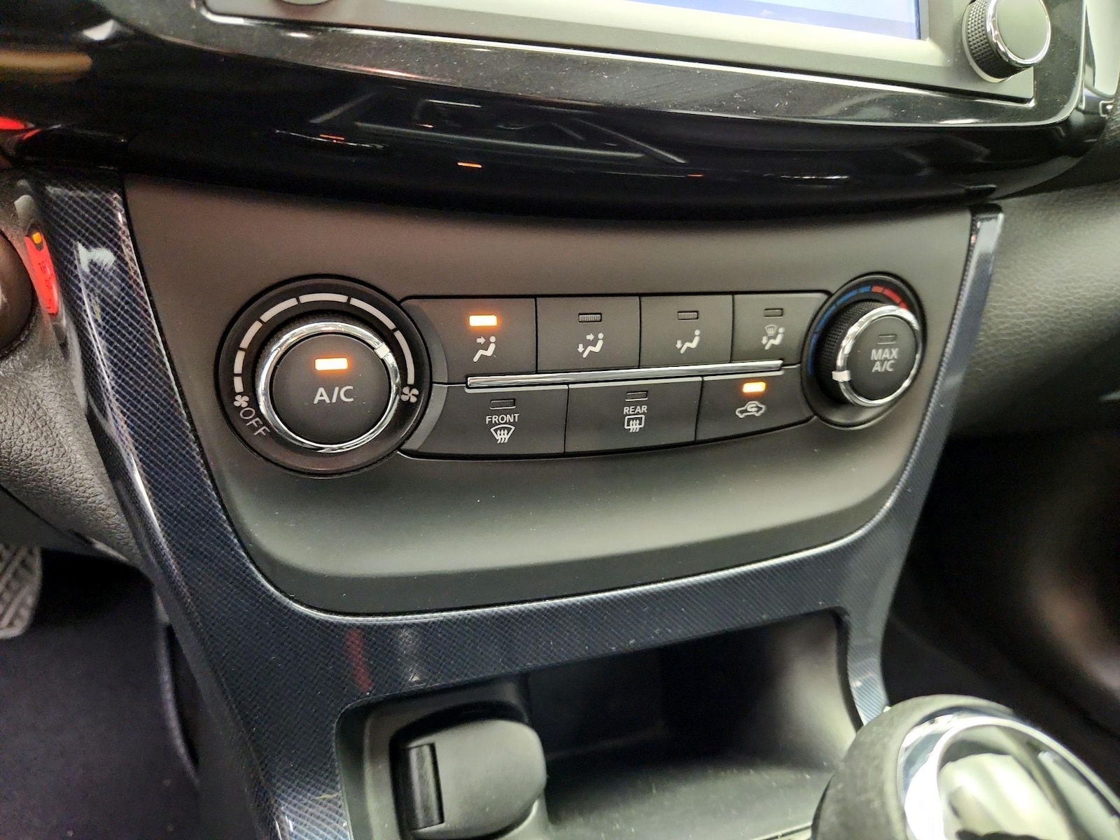 2017 Nissan Sentra SR - Photo 18