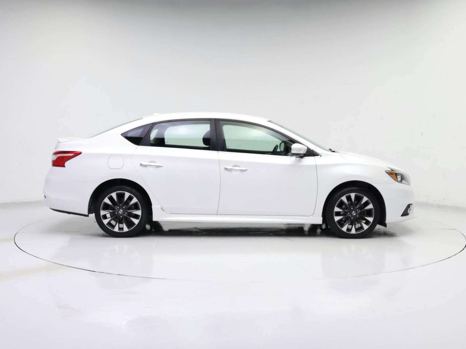 2017 Nissan Sentra SR - Photo 8
