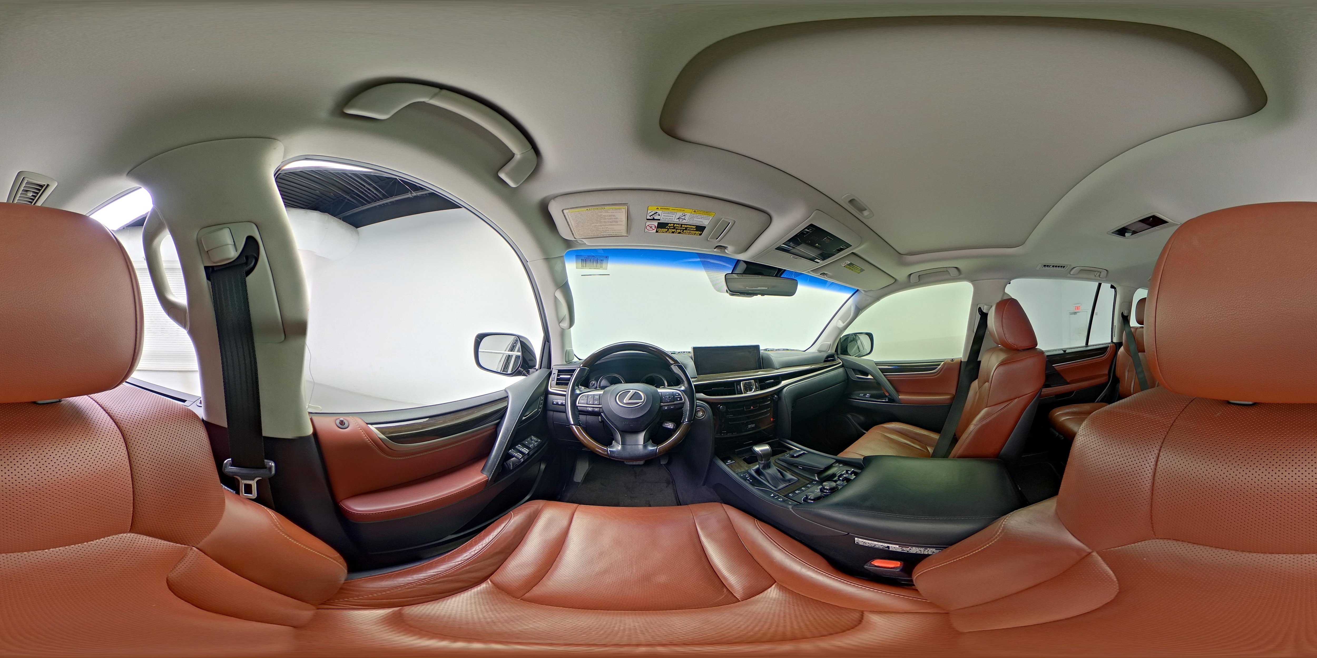 2019 Lexus LX 570 - Photo 30