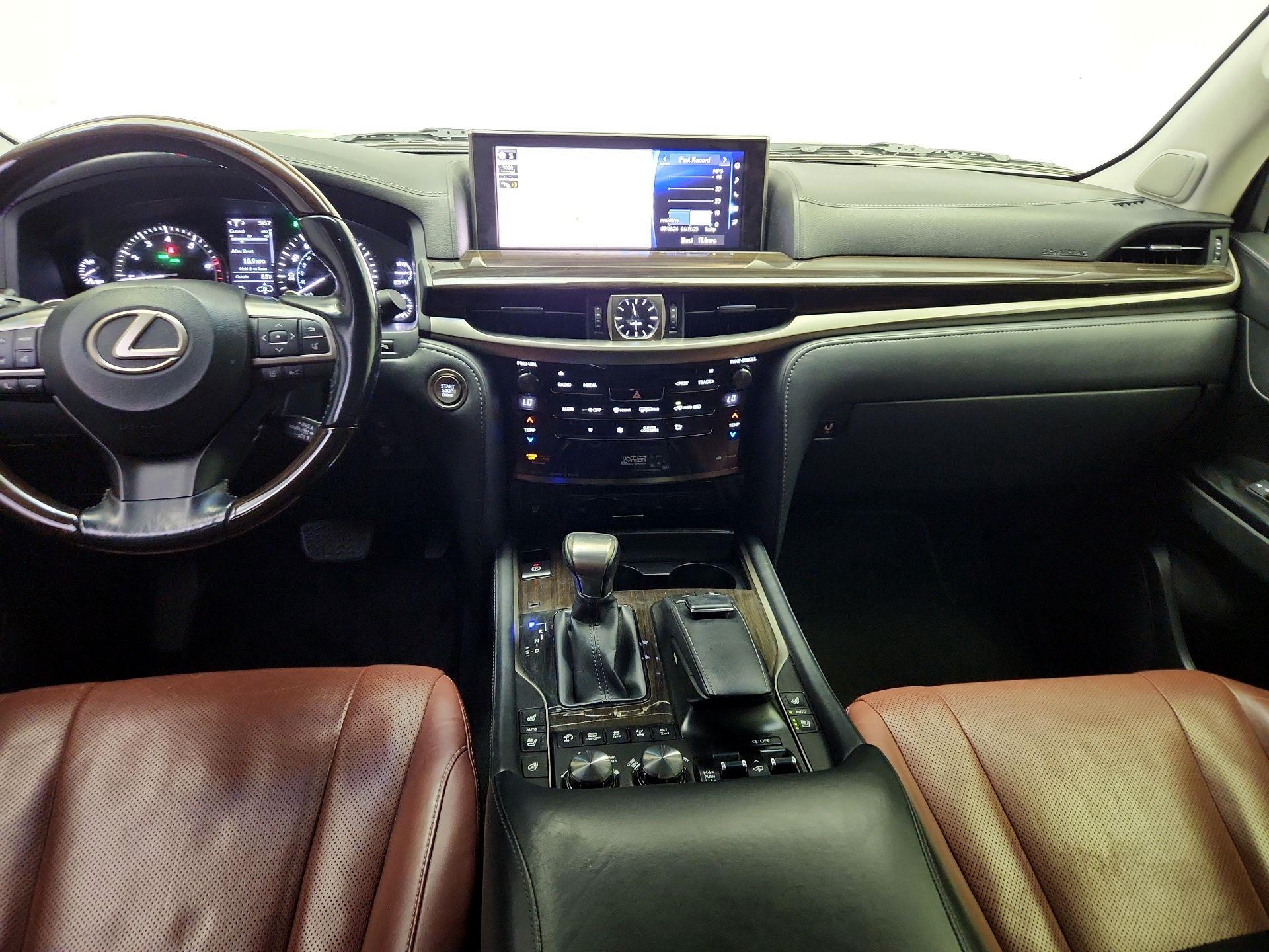 Thumbnail: 2019 Lexus LX - 9